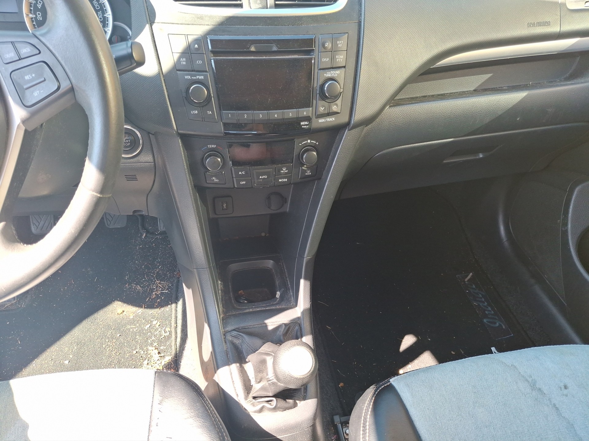 SUZUKI Swift 1.2i 16V GL Indigo-image-8