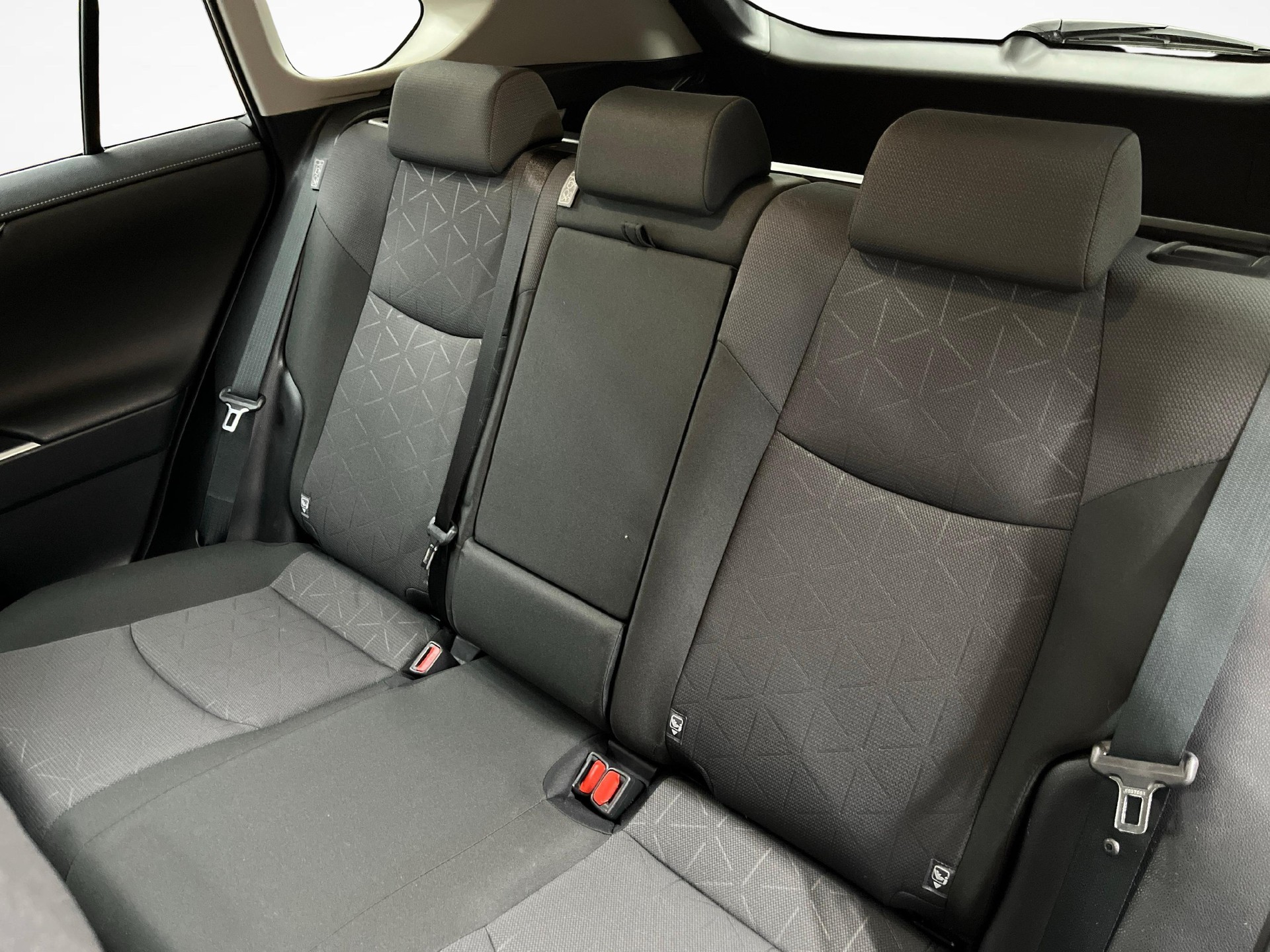 TOYOTA RAV4 2.5 HEV Trend-image-10