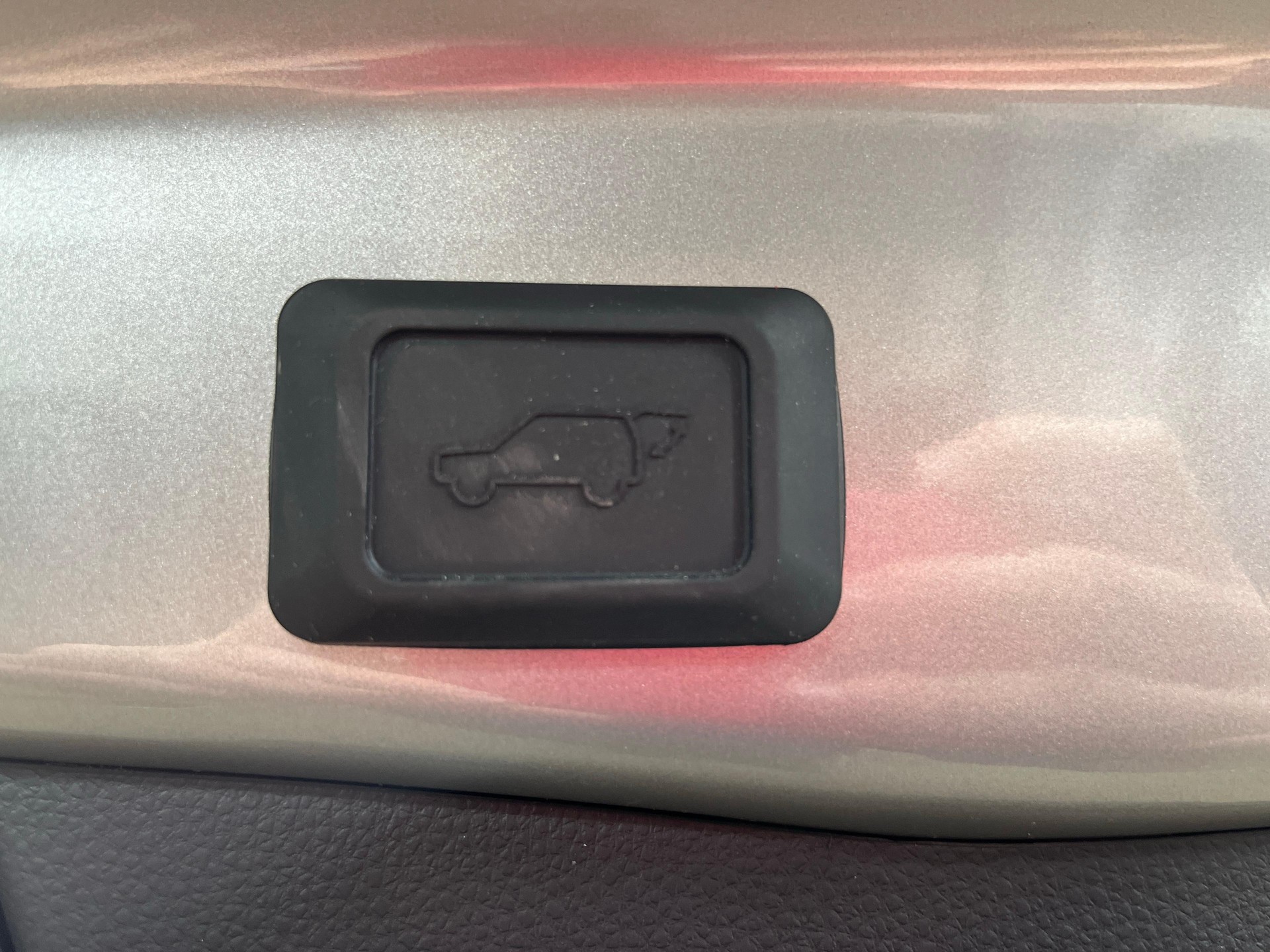 TOYOTA RAV4 2.5 HEV Trend-image-12