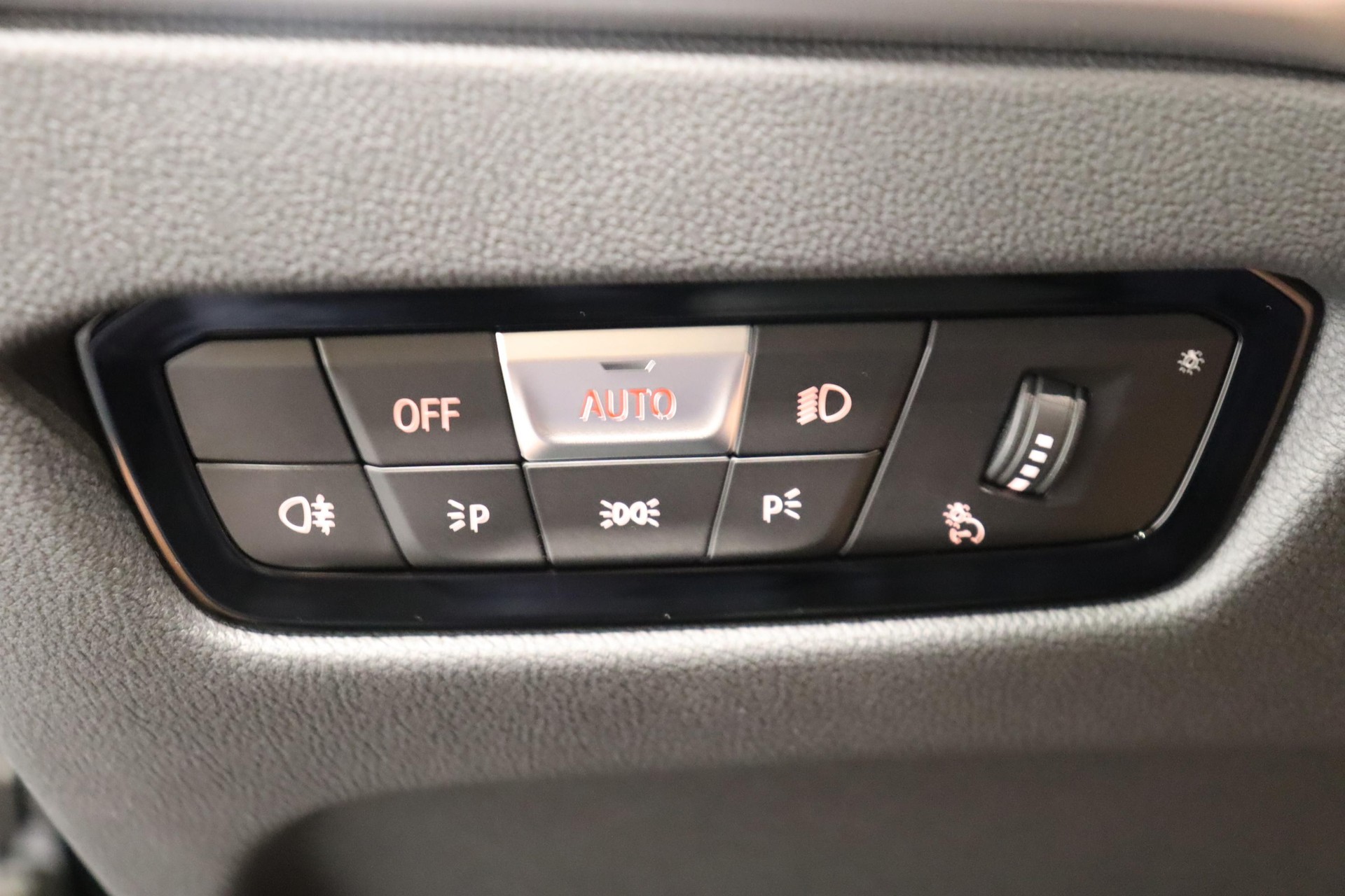 BMW M340i xDrive Touring-image-18