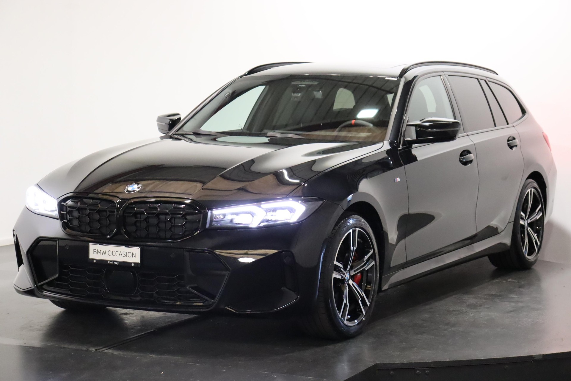 BMW M340i xDrive Touring-image-0