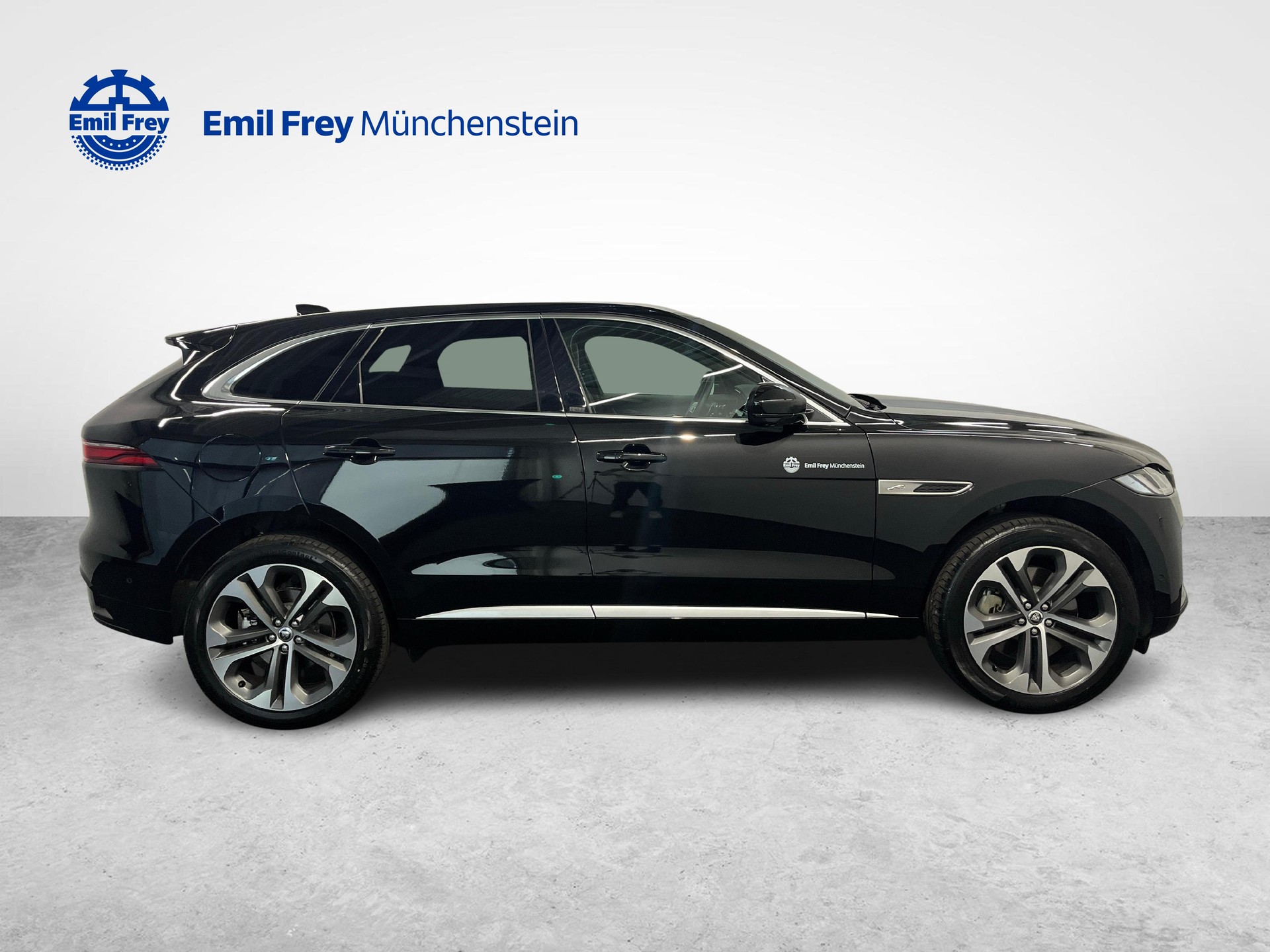 JAGUAR F-Pace 2.0 P400e R-Dynamic HSE 90th Anniversary Ed. AWD-image-5