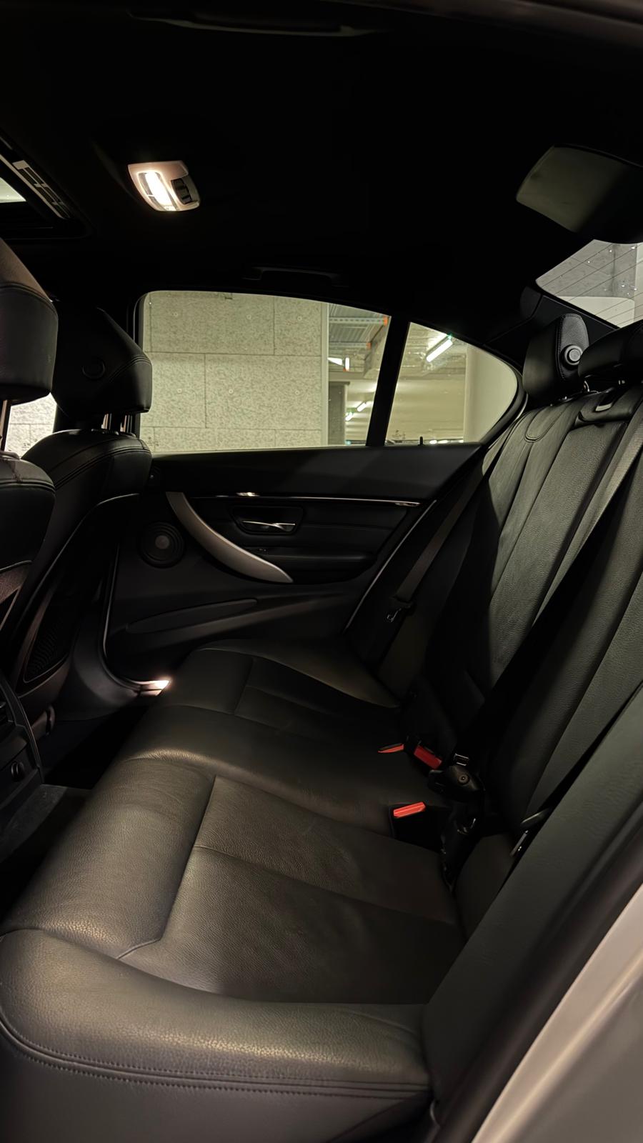 BMW 340i xDrive SAG-image-3