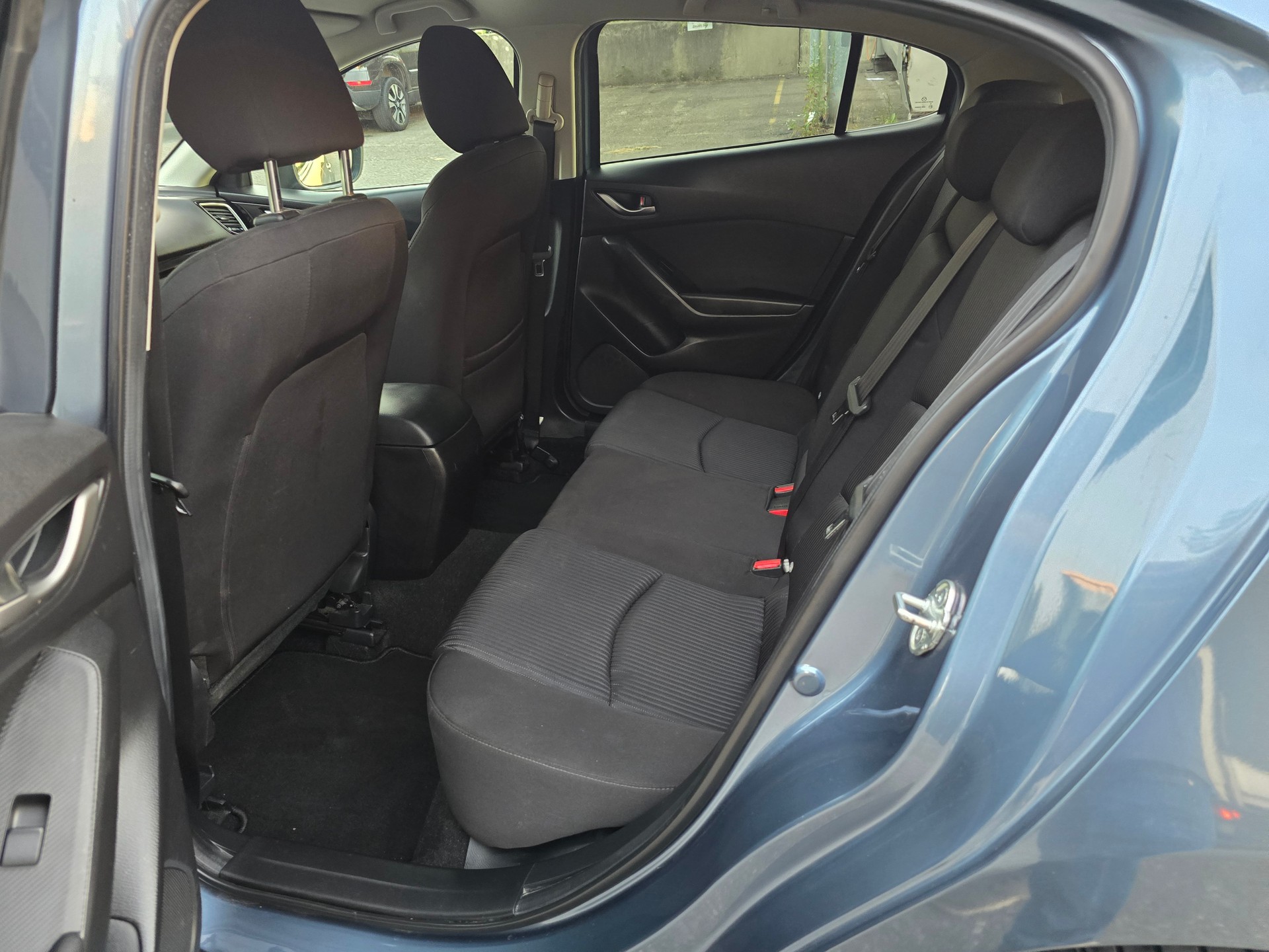 MAZDA 3 SKYACTIV-G 100 Ambition Plus-image-14