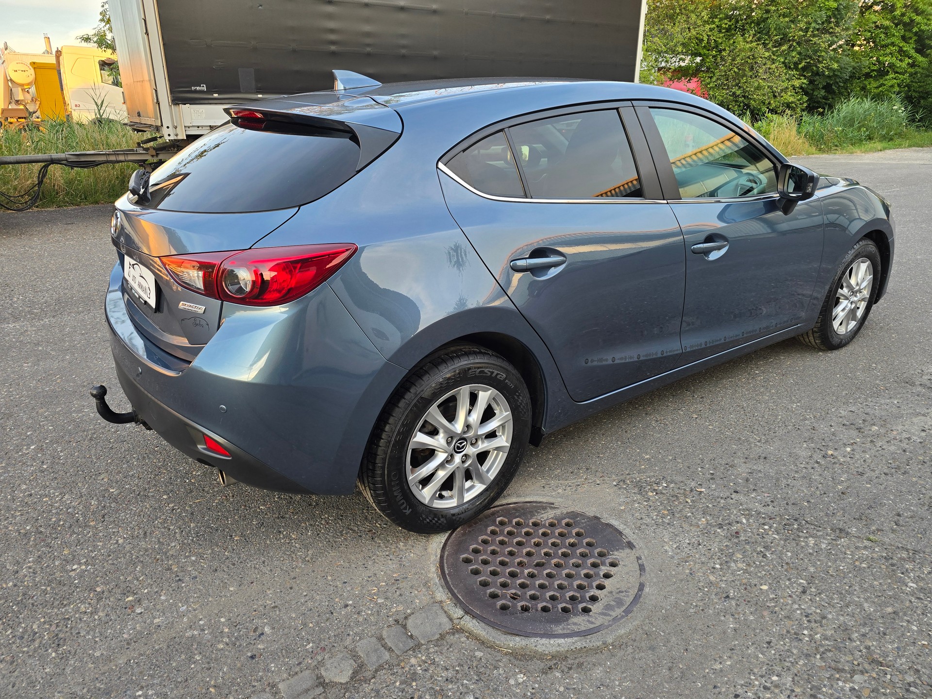 MAZDA 3 SKYACTIV-G 100 Ambition Plus-image-5