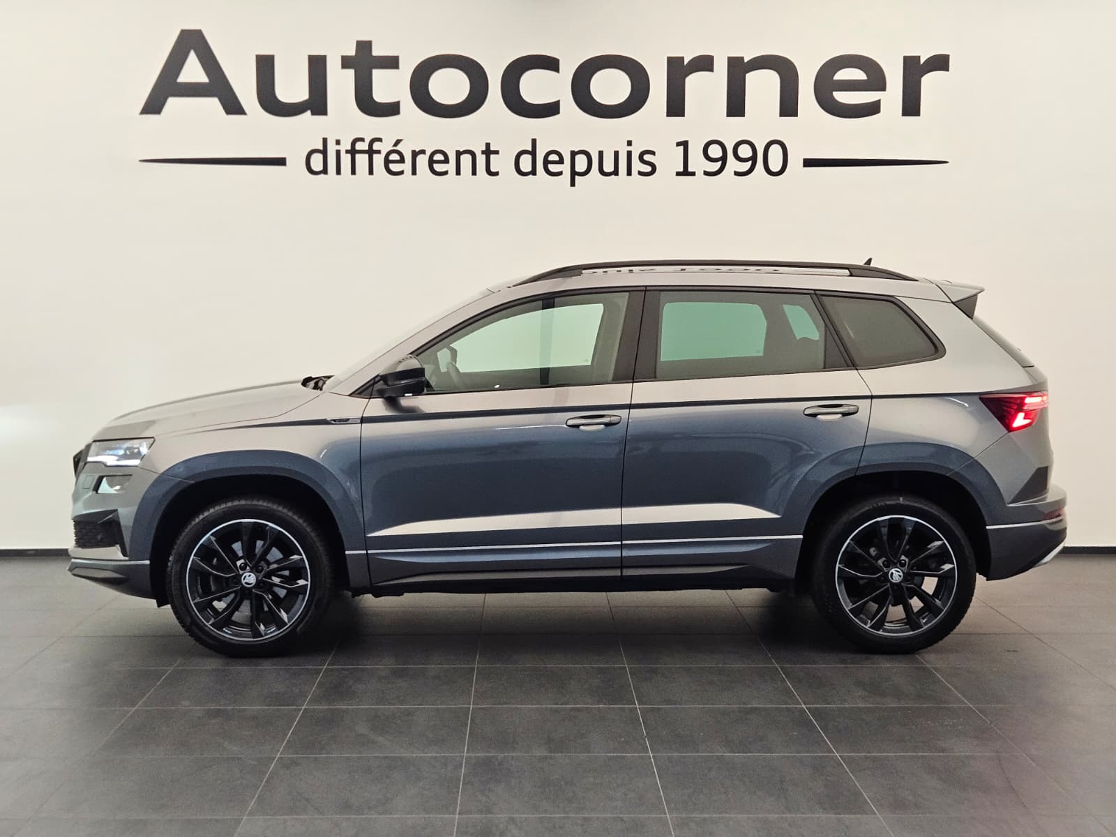 SKODA Karoq 1.5 TSI ACT SportLine DSG-image-1