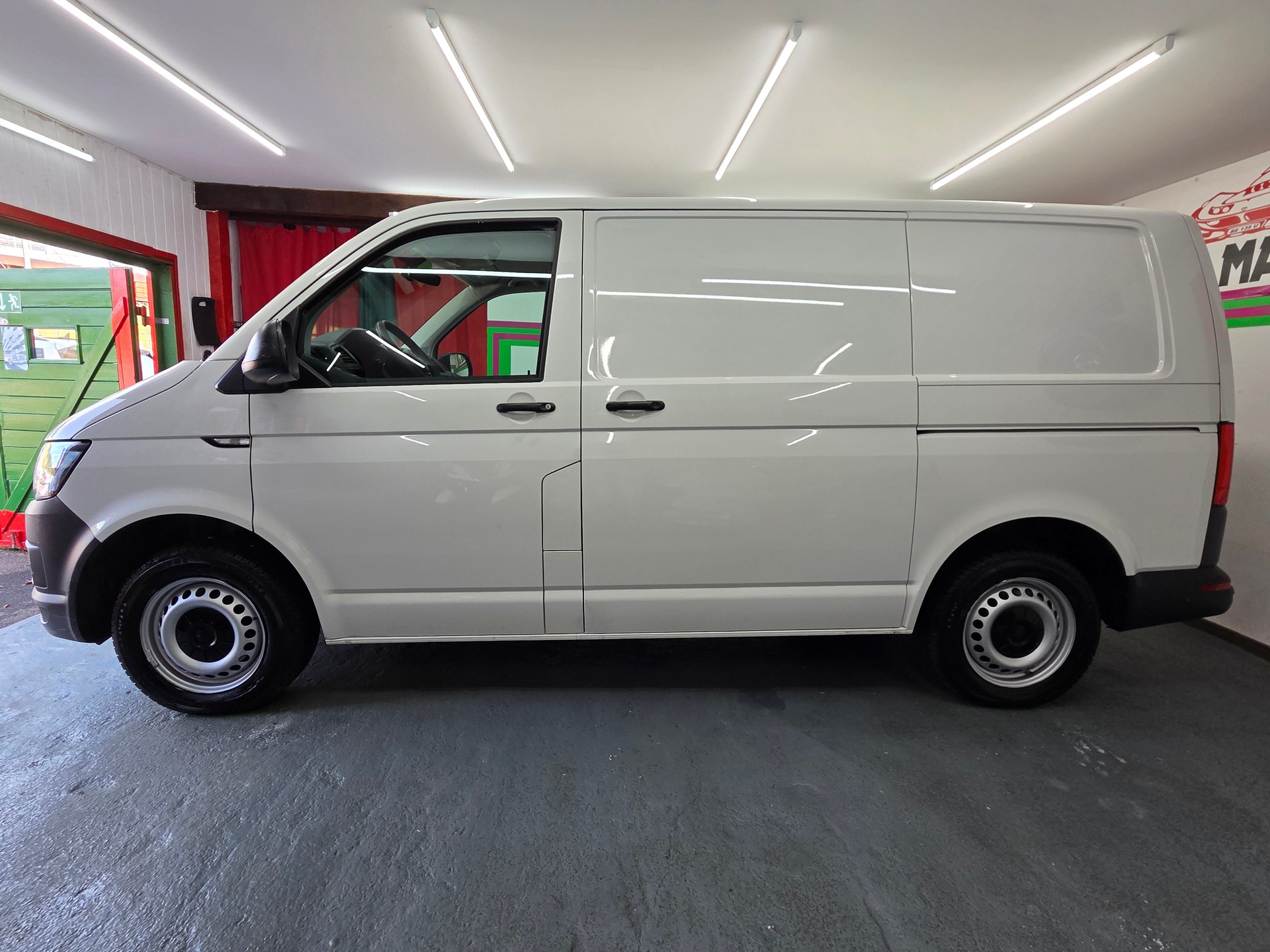 VW T6 2.0 TDI 4Motion DSG-image-3