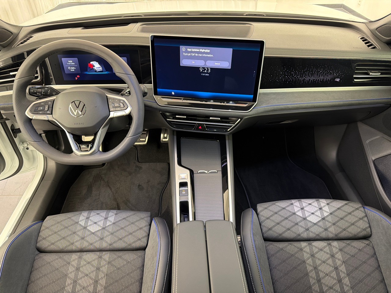 VW Passat 1.5TSI PHEV R-Line-image-7