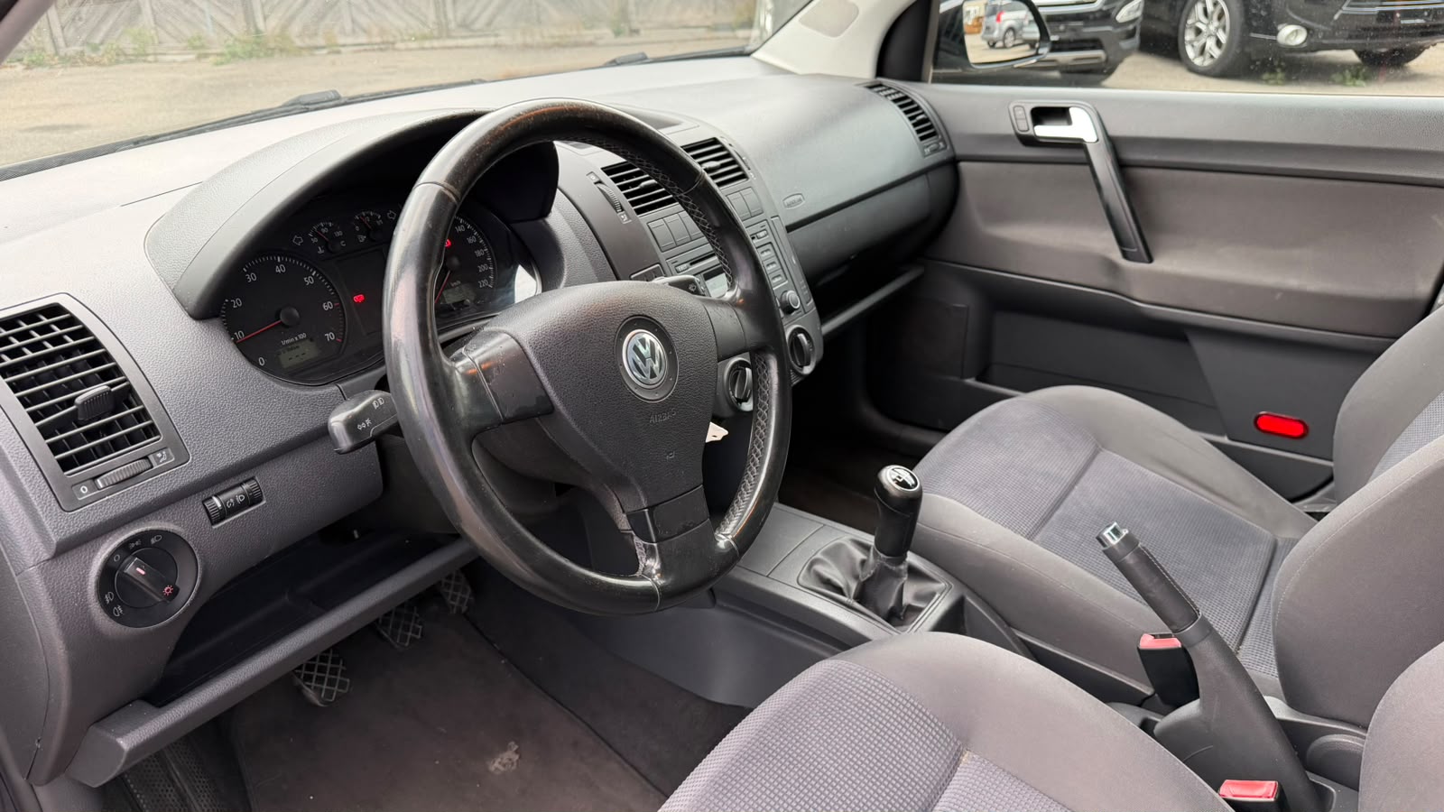 VW Polo 1.4 16V Comfortline-image-8