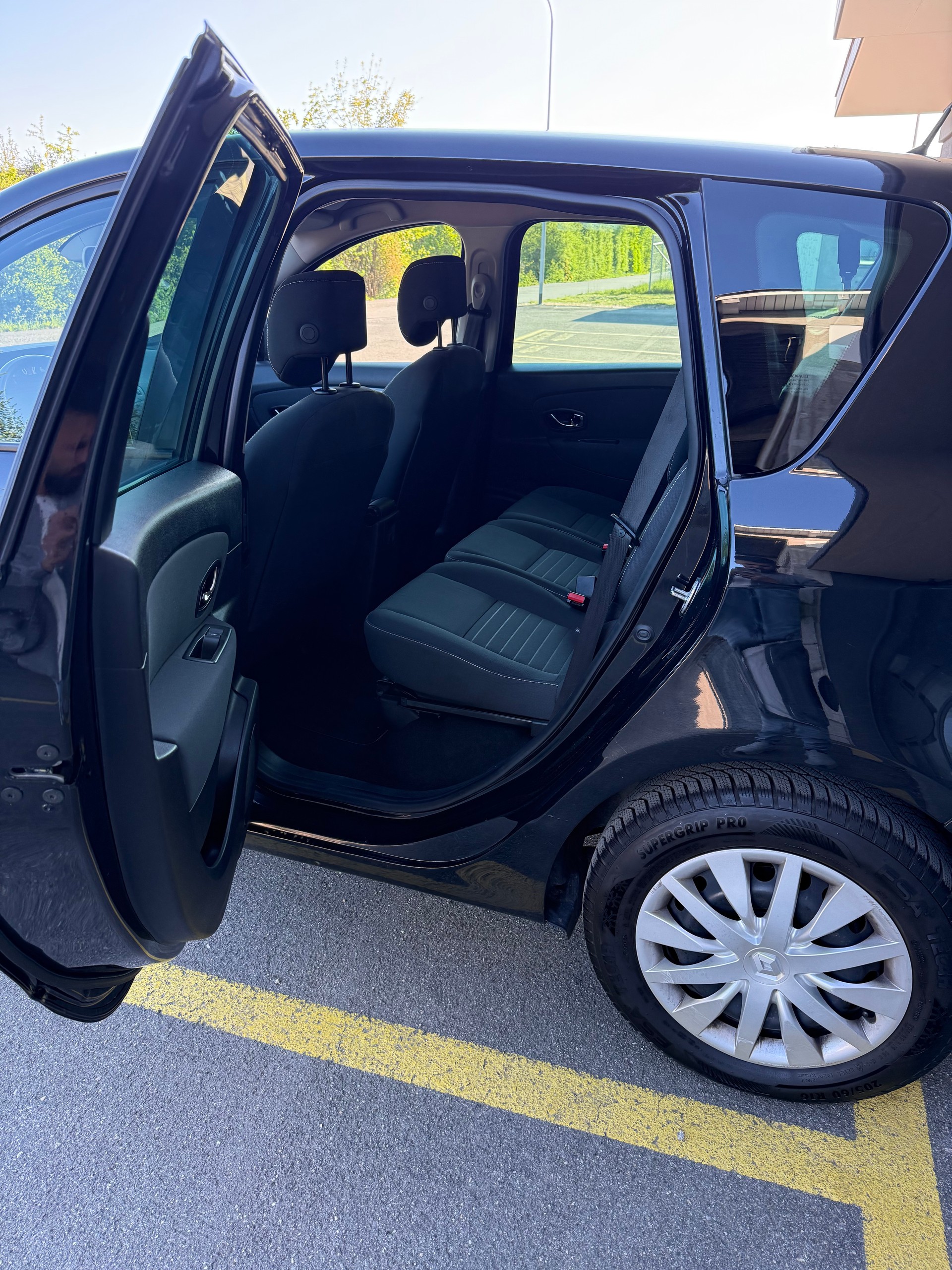 RENAULT Scénic 1.5 dCi Expression-image-6