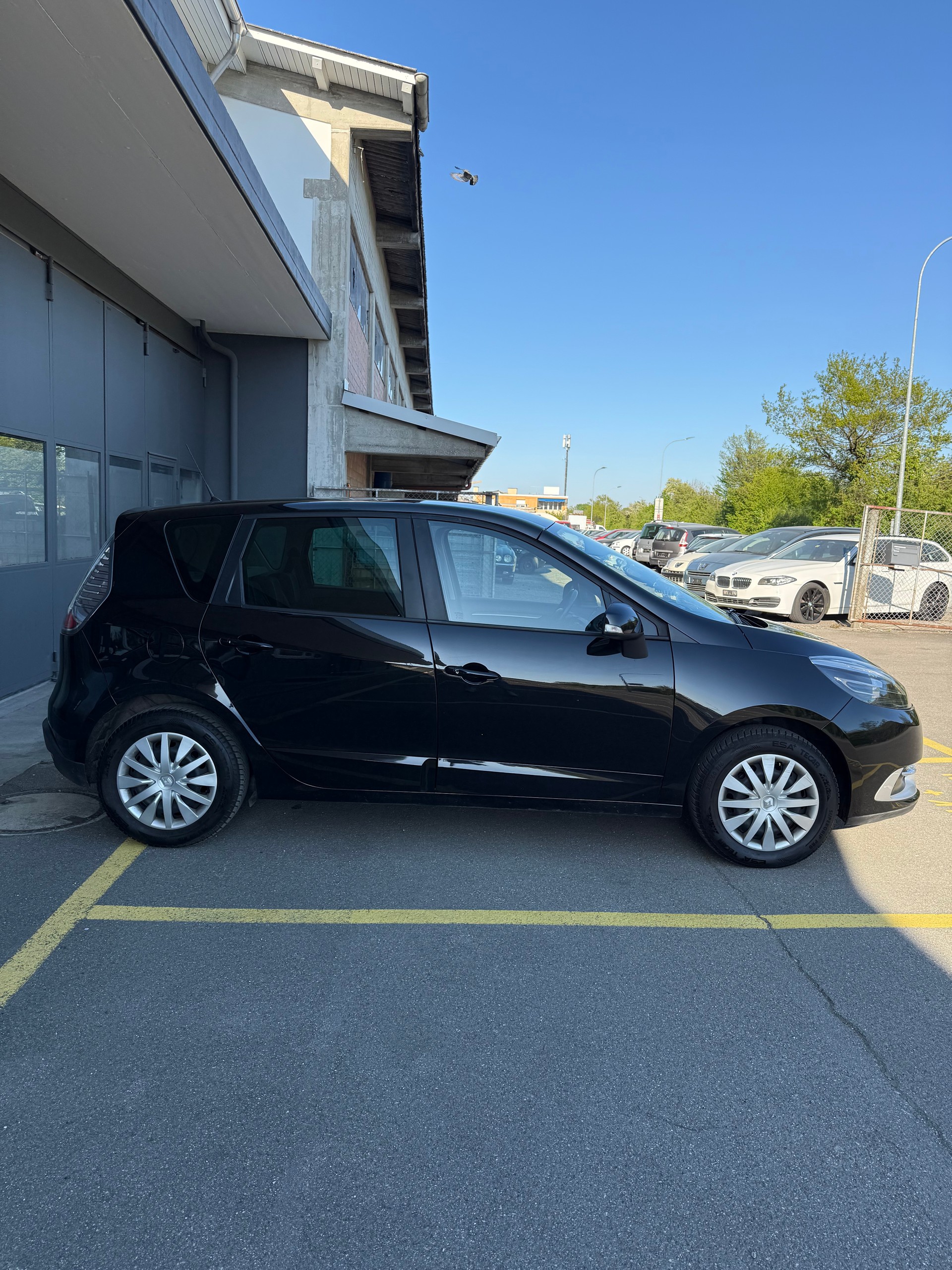 RENAULT Scénic 1.5 dCi Expression-image-1