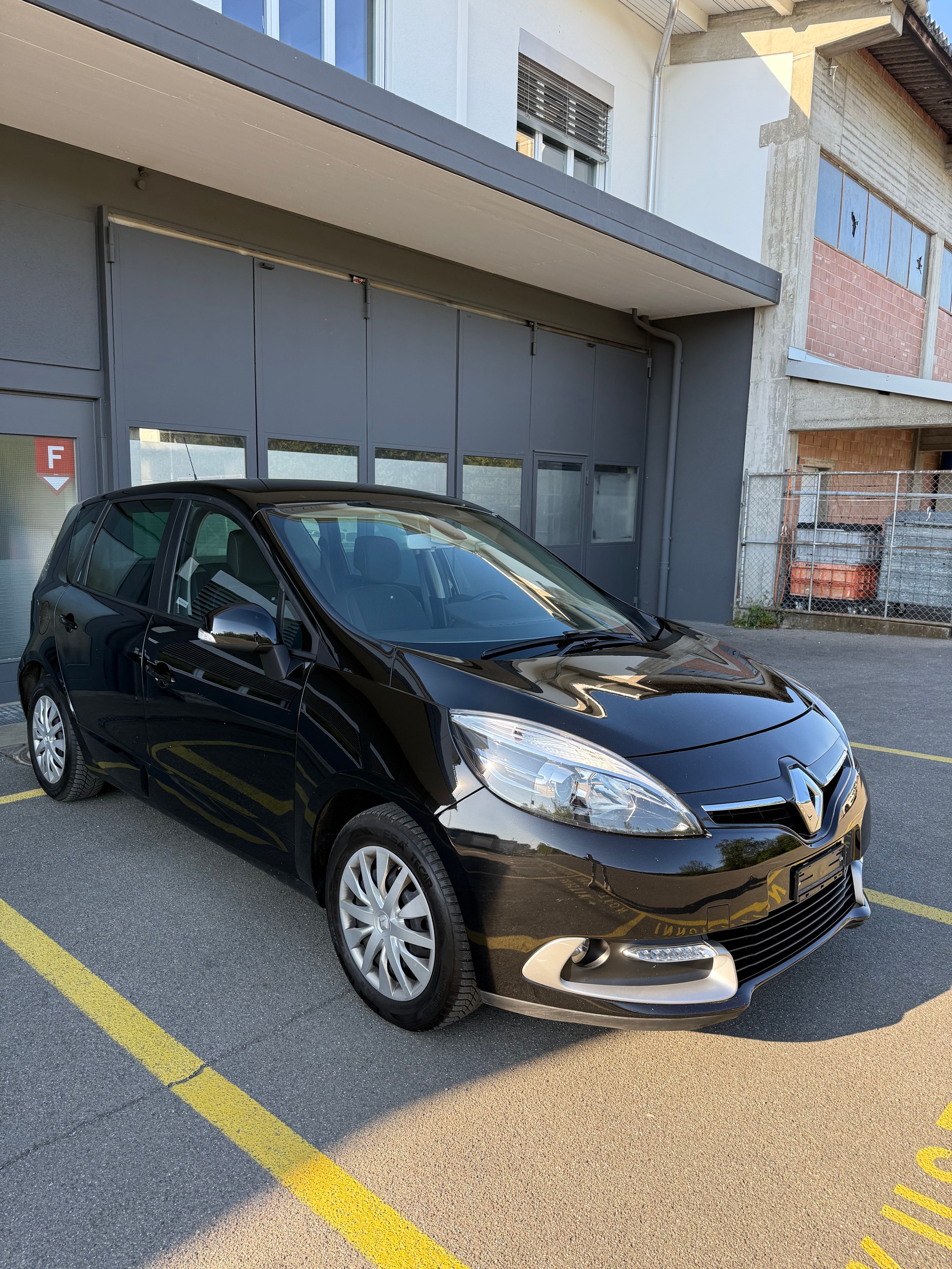 RENAULT Scénic 1.5 dCi Expression-image-14