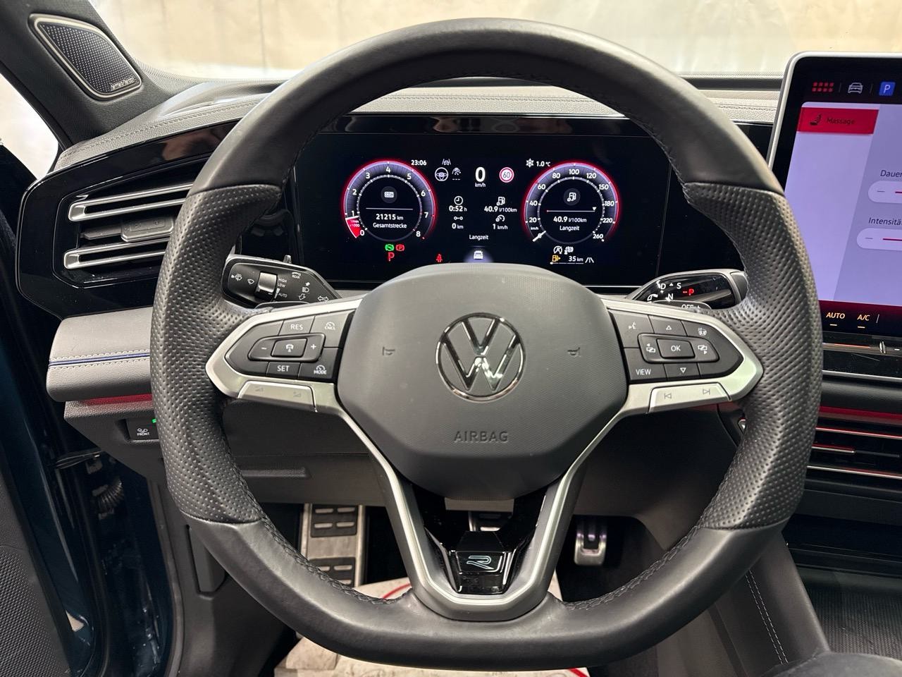 VW Tiguan 2.0 TSI R-Line 4Motion Black Edition-image-8