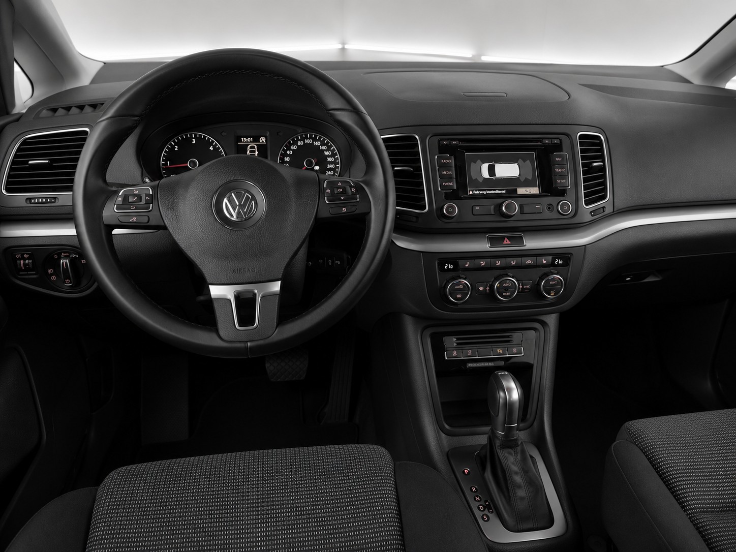 VW Sharan 2.0 TDI BMT Comfortline DSG-image-5