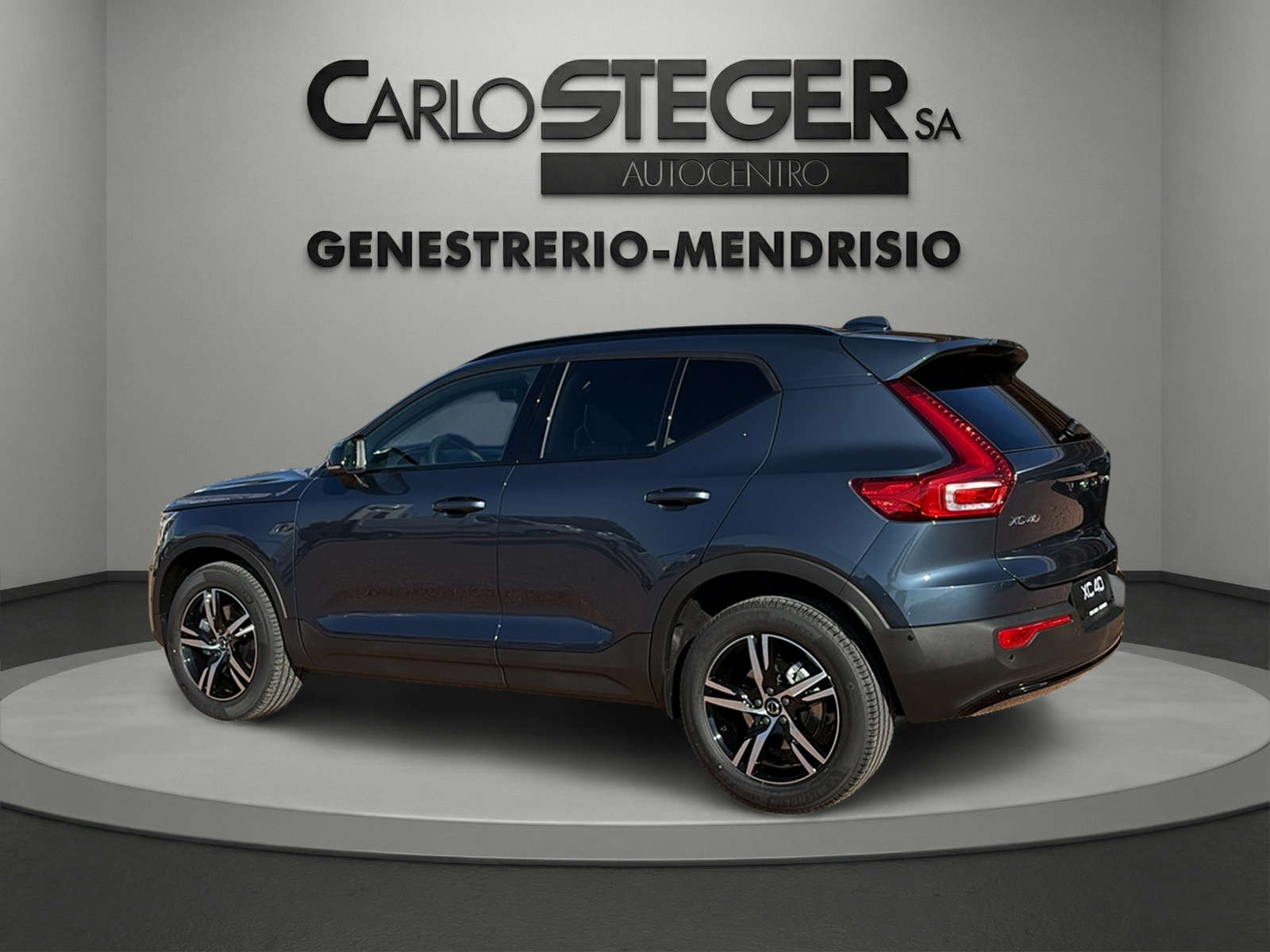 VOLVO XC40 B3 Benzin Mild Hybrid Plus Dark DCT-image-6