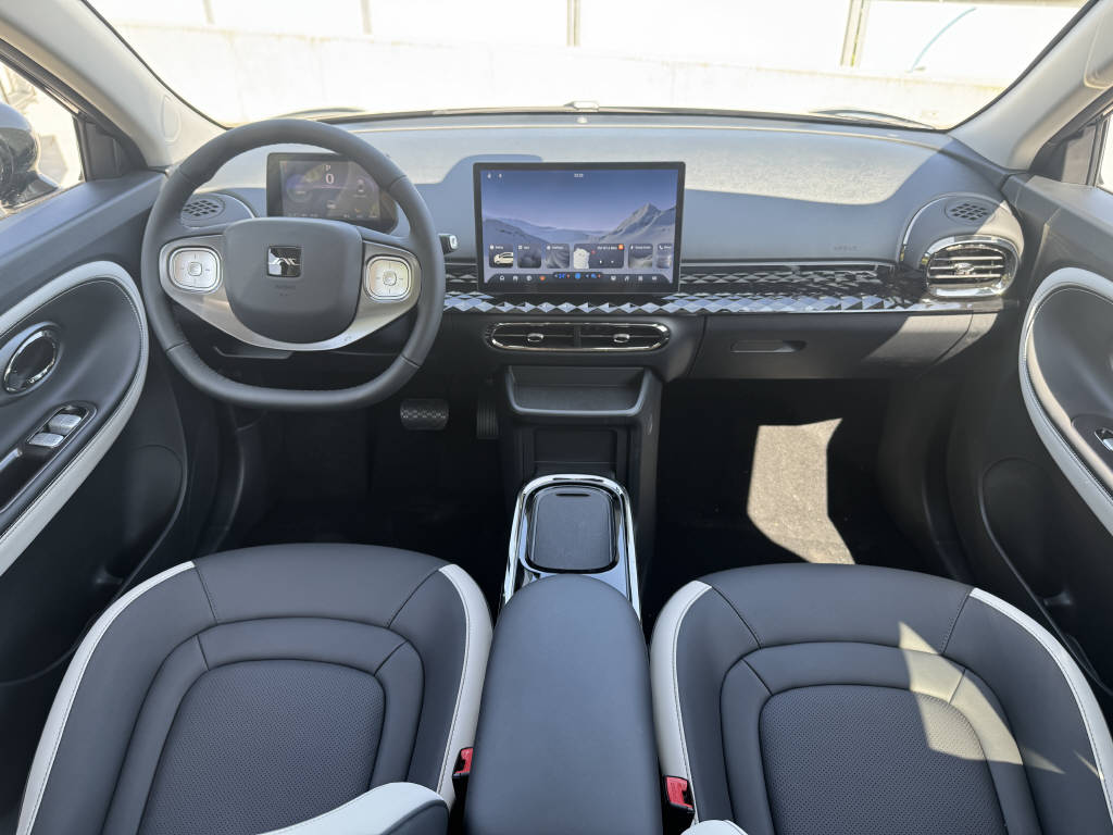 JAC E30X City-image-5