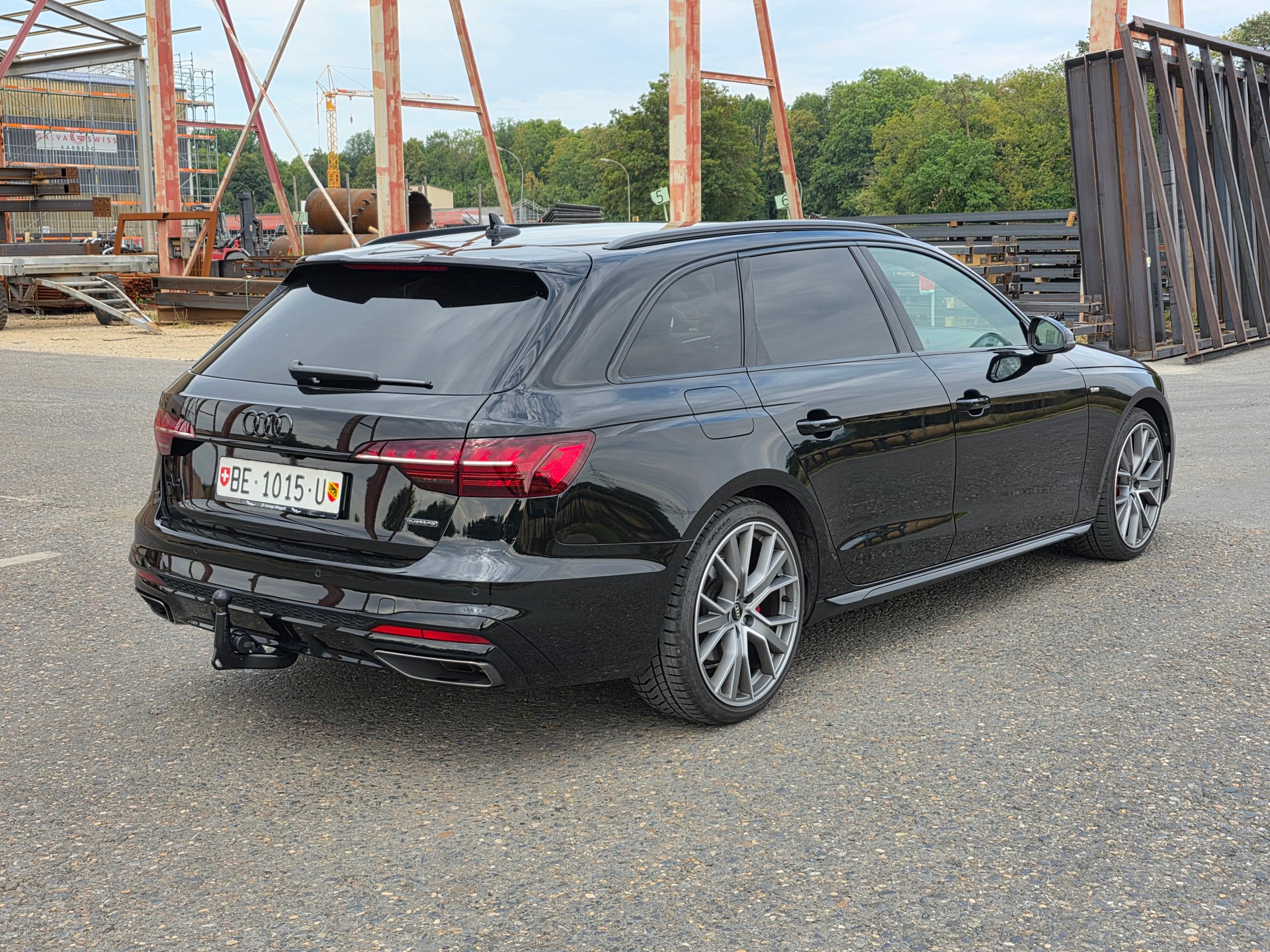 AUDI A4 Avant 40 TFSI S line S-tronic quattro-image-5