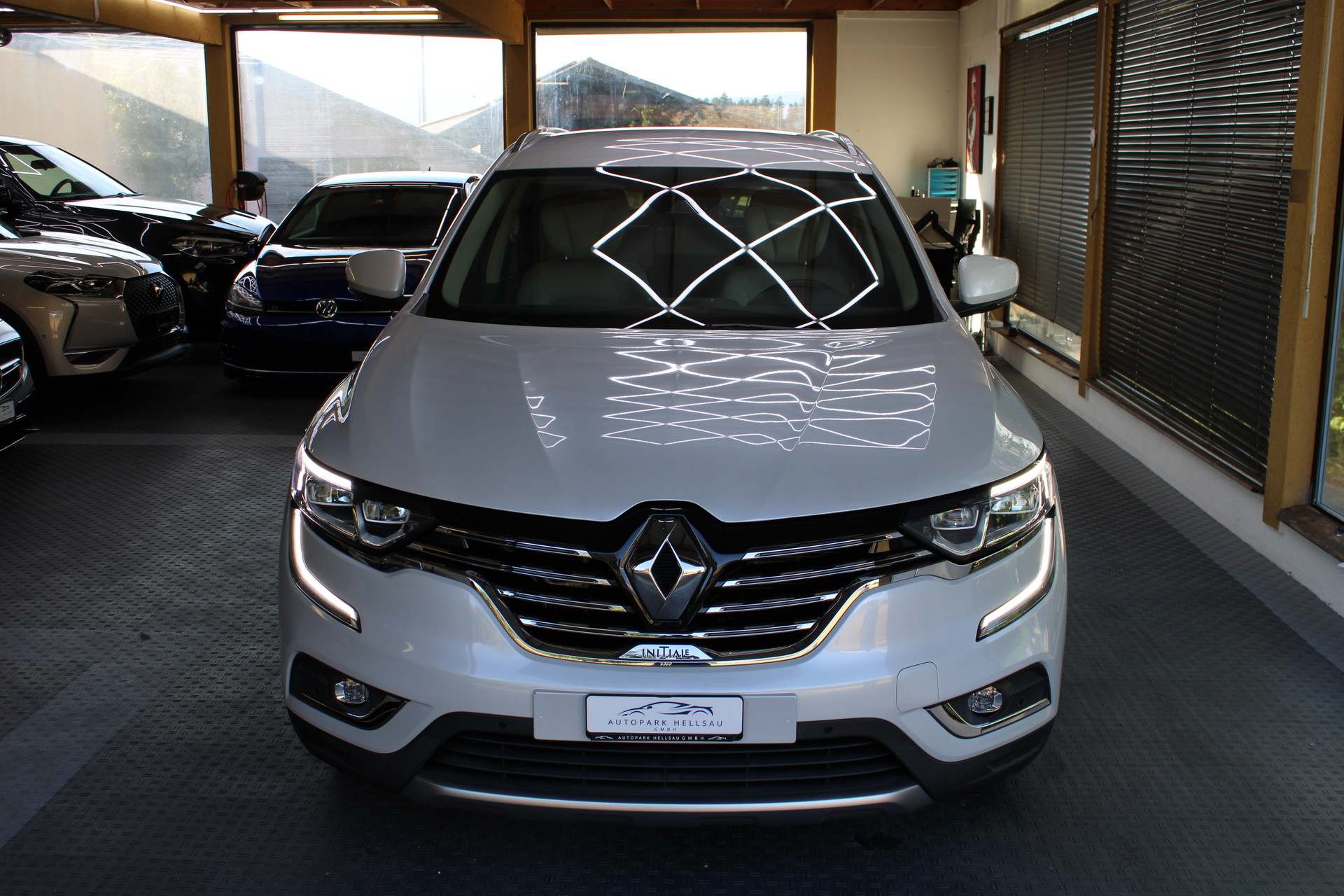 RENAULT Koleos 2.0 dCi Initiale Paris 4x4 Xtronic CVT-image-1