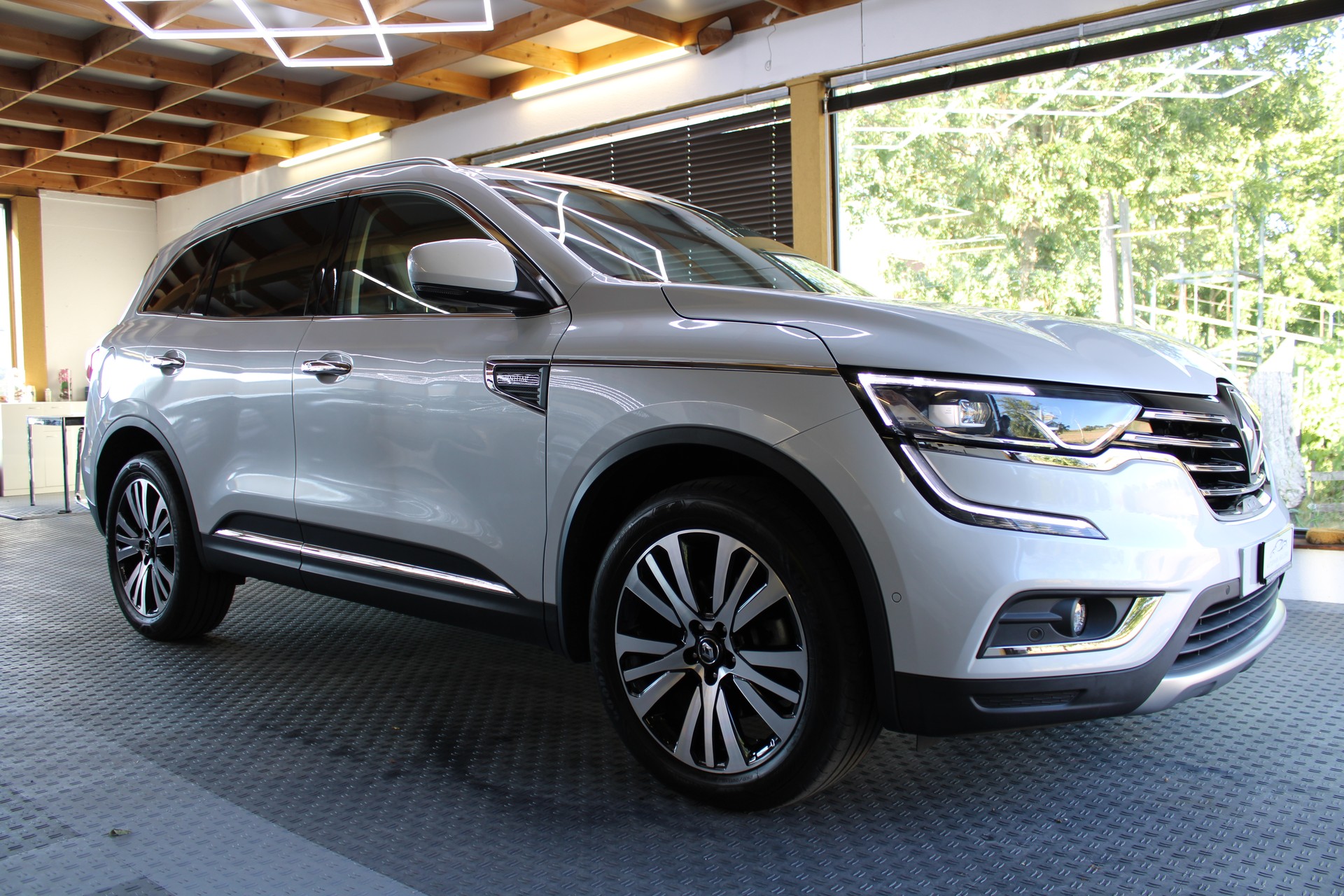 RENAULT Koleos 2.0 dCi Initiale Paris 4x4 Xtronic CVT-image-2