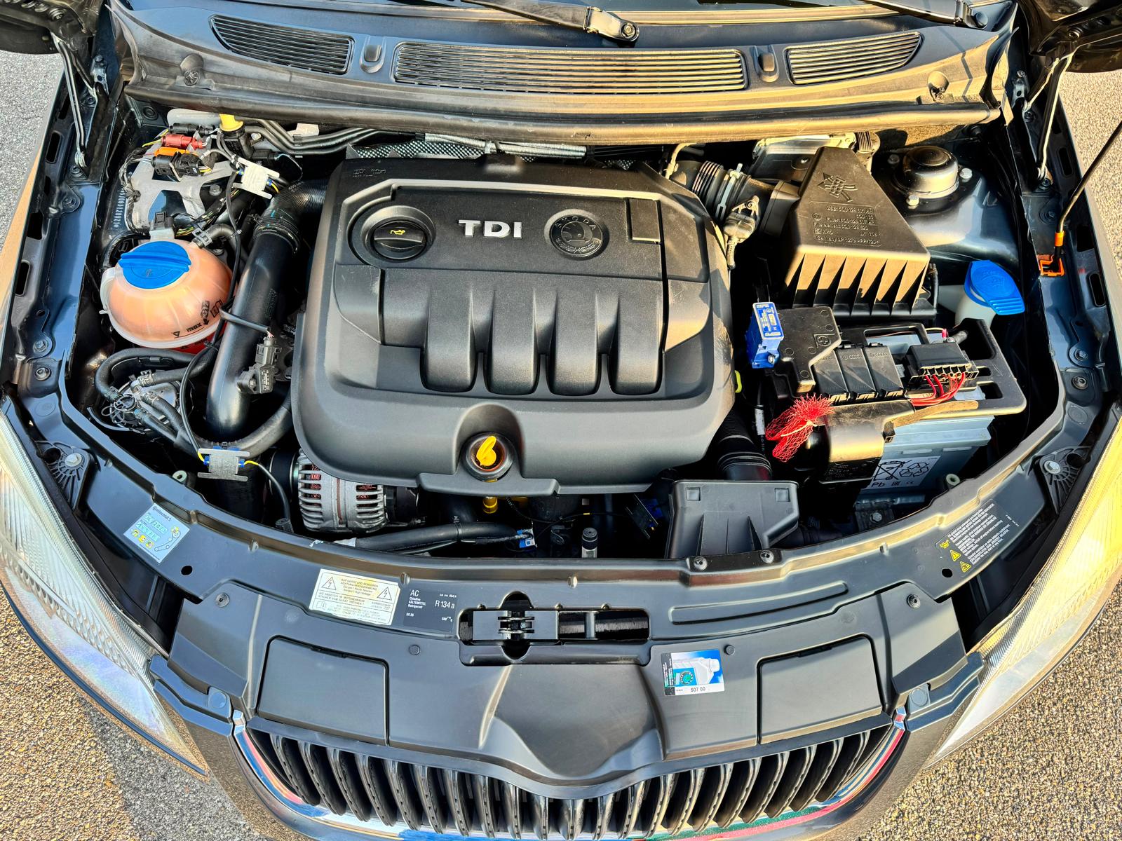 SKODA 1.9 TDI DPF Ambiente-image-2