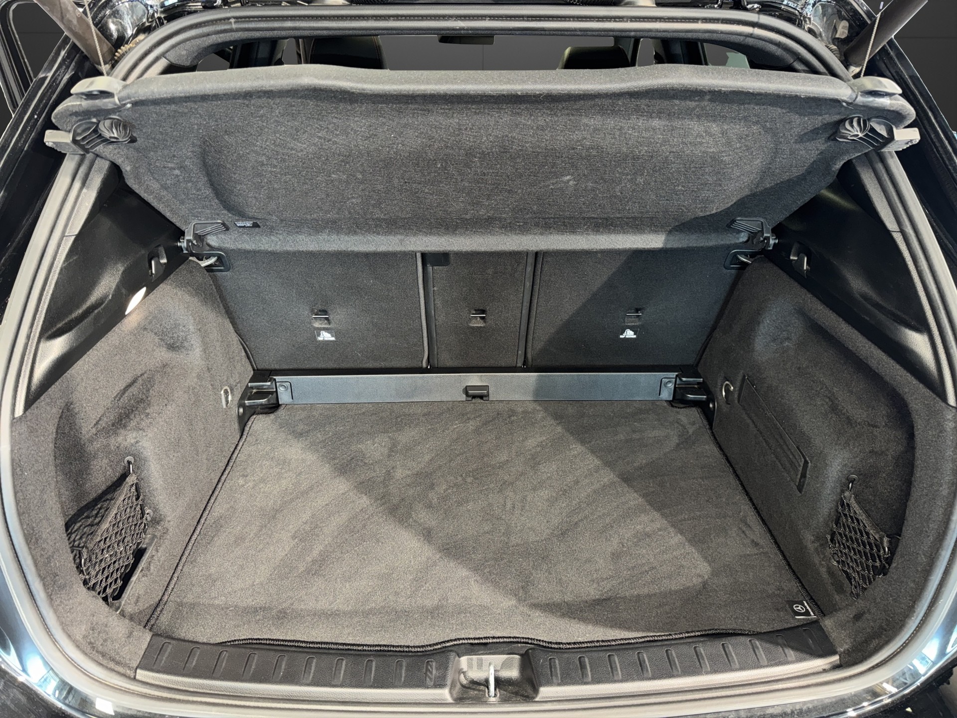 MERCEDES-BENZ GLA 250 Style 4matic-image-15