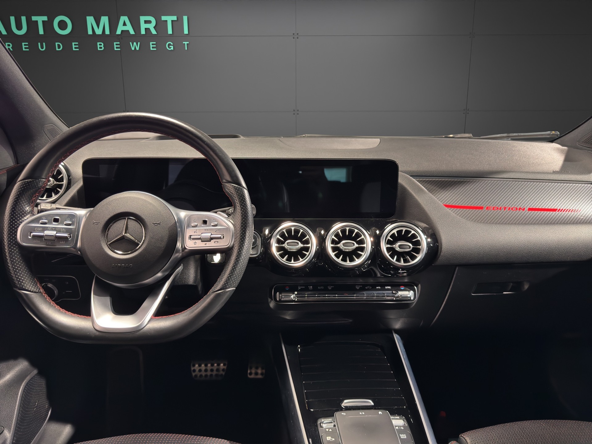 MERCEDES-BENZ GLA 250 Style 4matic-image-18