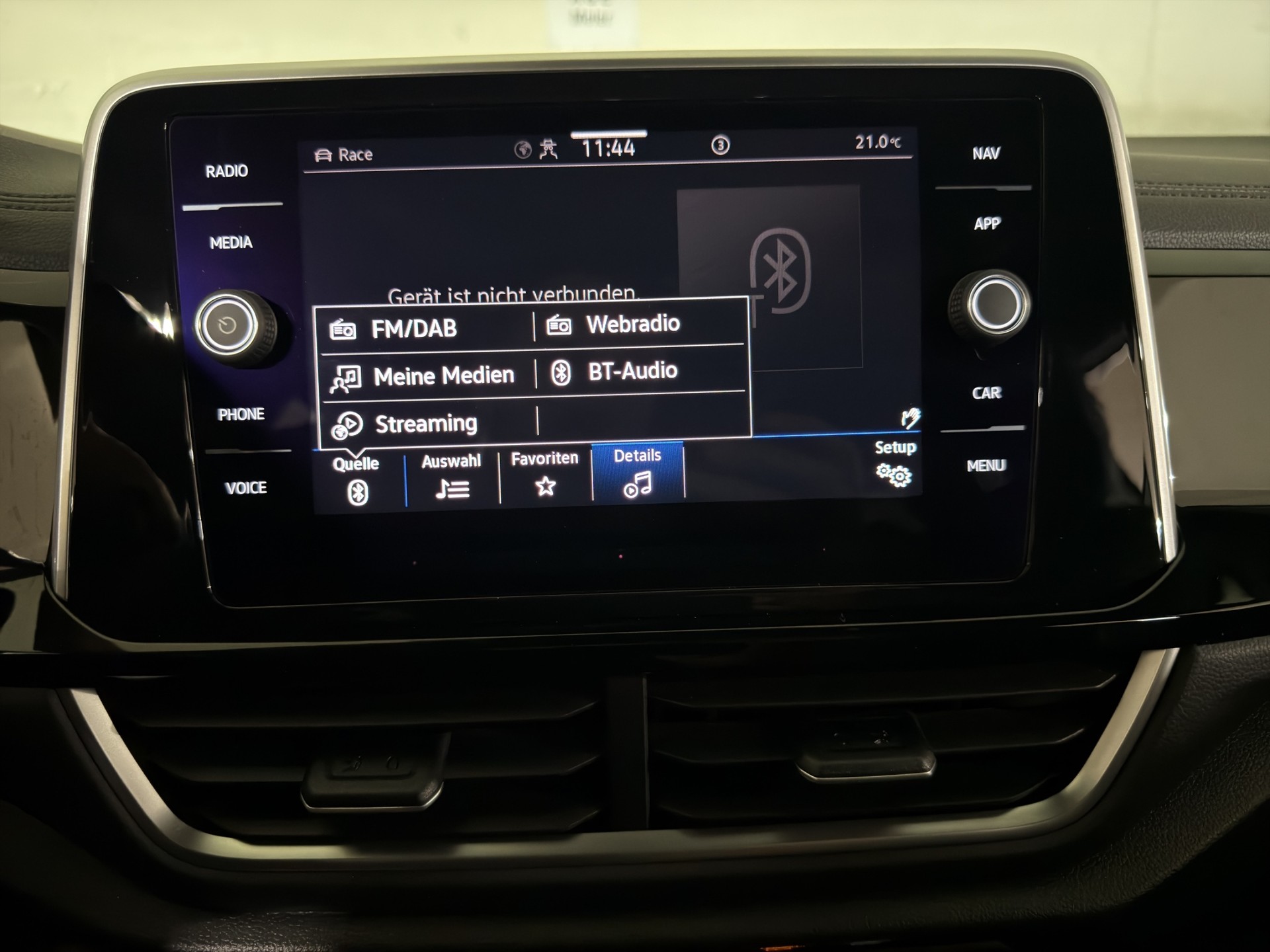 VW T-Roc 2.0 TSI R DSG 4Motion-image-19