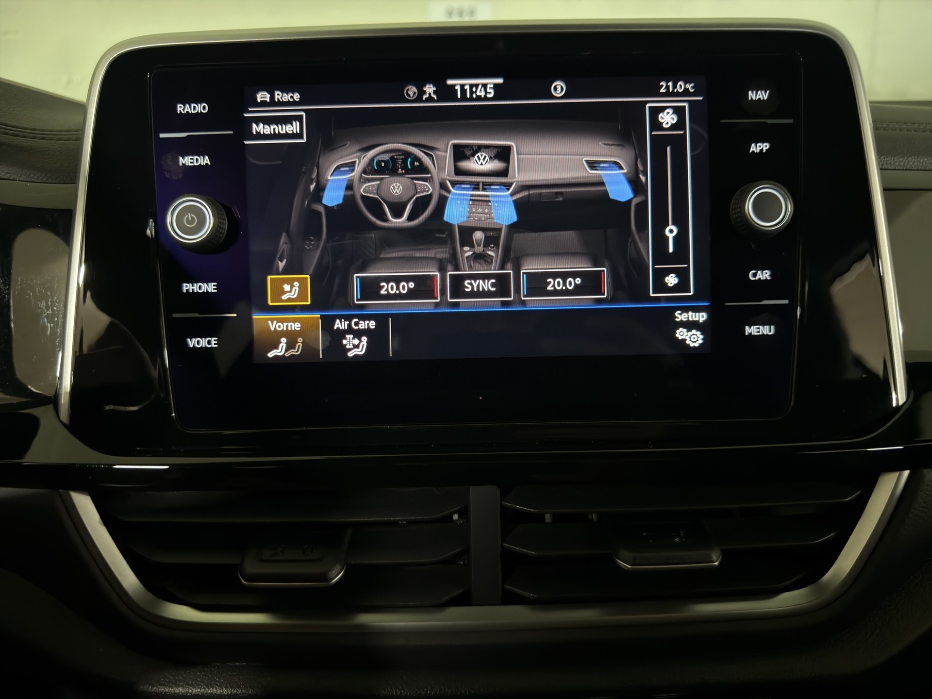 VW T-Roc 2.0 TSI R DSG 4Motion-image-25