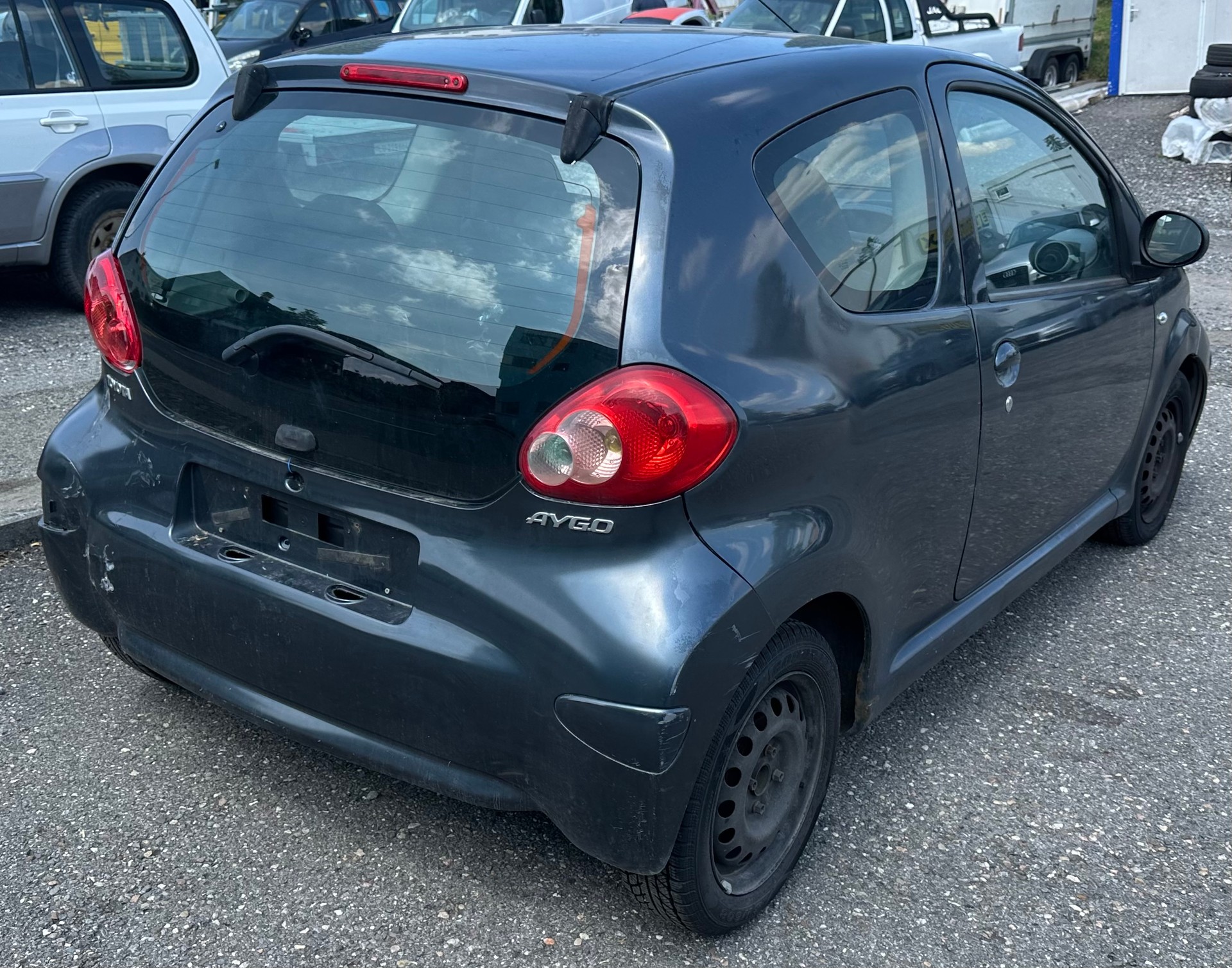 TOYOTA Aygo 1.0 Linea Terra-image-3