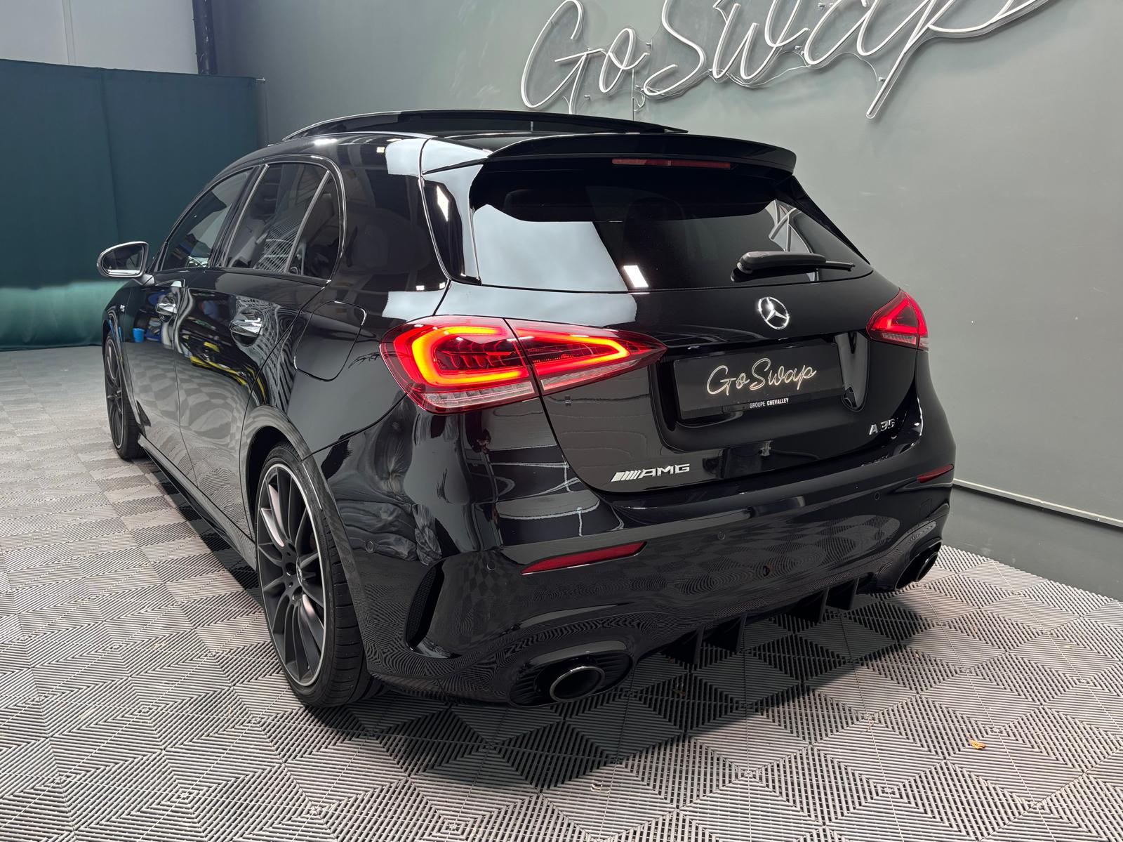 MERCEDES-BENZ A 35 AMG 4Matic Speedshift - Toit ouvrant-image-10