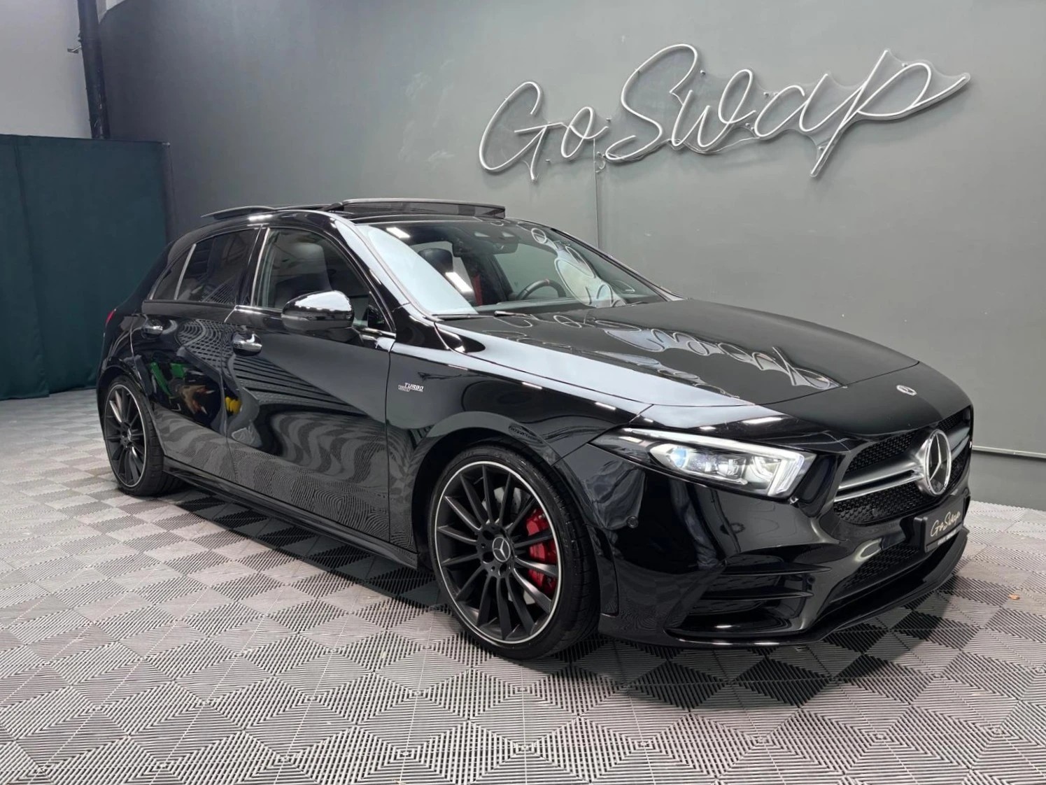 MERCEDES-BENZ A 35 AMG 4Matic Speedshift - Toit ouvrant-image-0