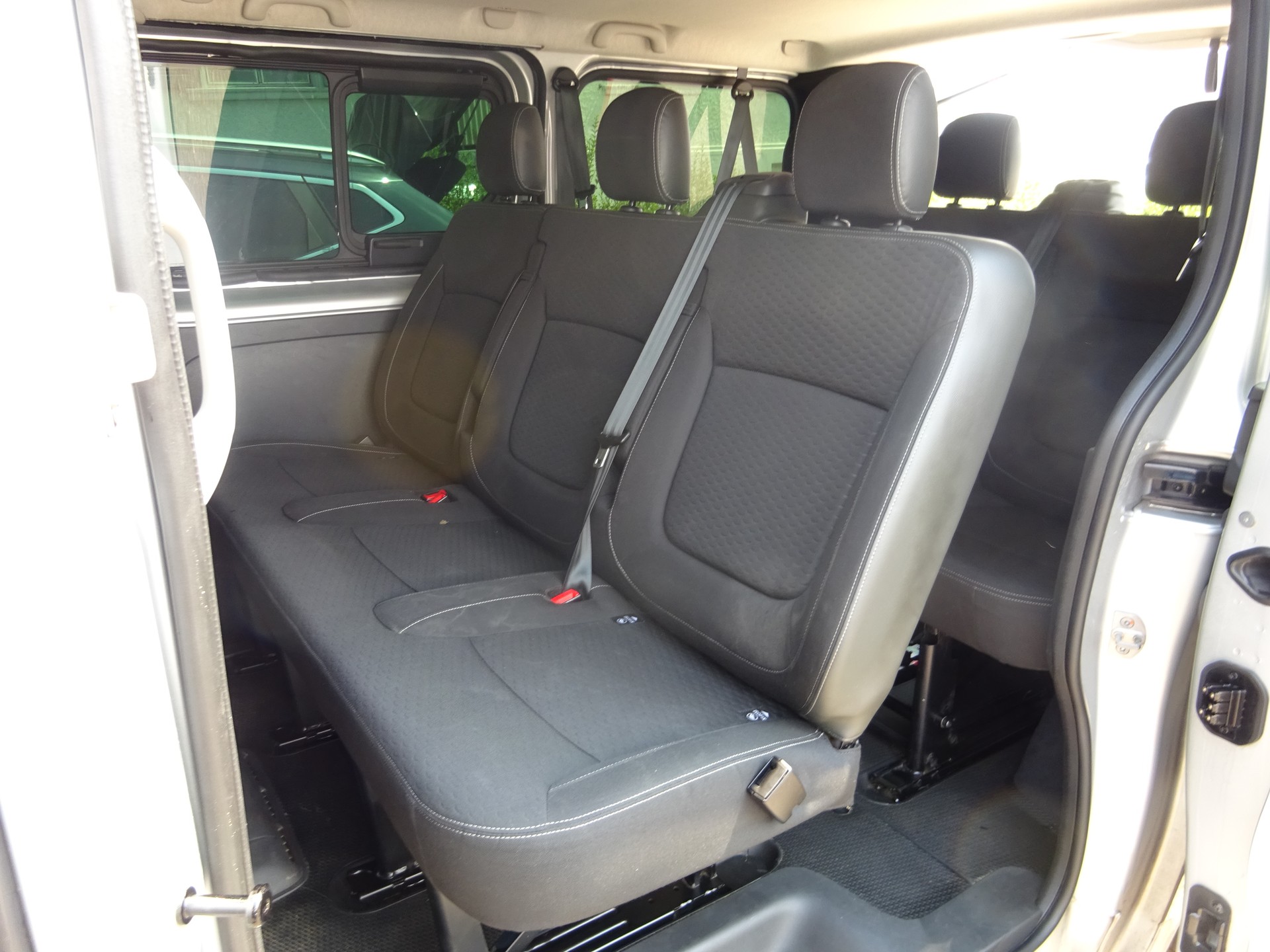 OPEL Vivaro 1.6 CDTI 2.9t L1H1 - MFK9.2025- BERUFSMAESSIGER PERSONENTRANSPORT-image-9
