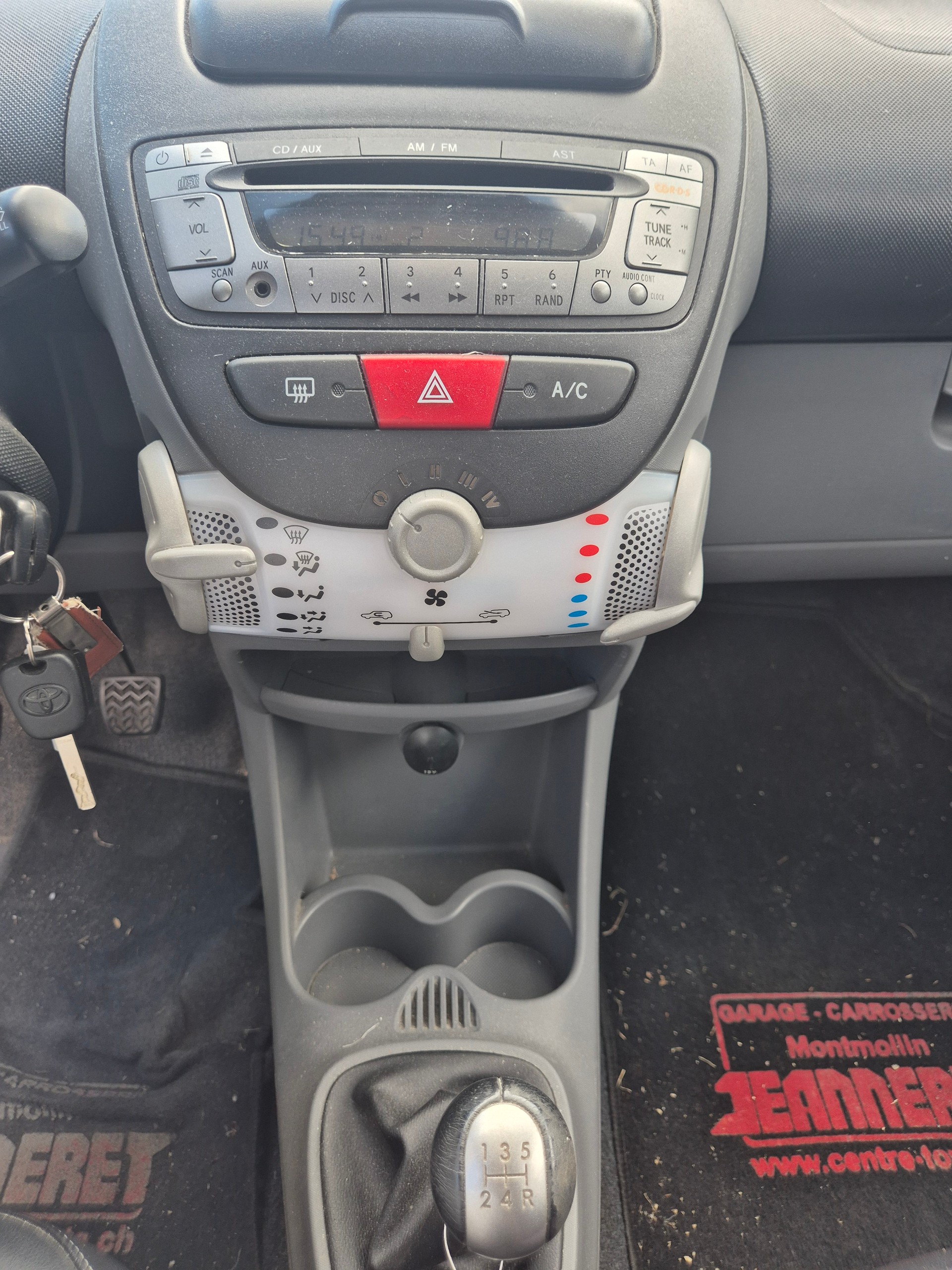 TOYOTA Aygo 1.0 Linea Terra-image-9