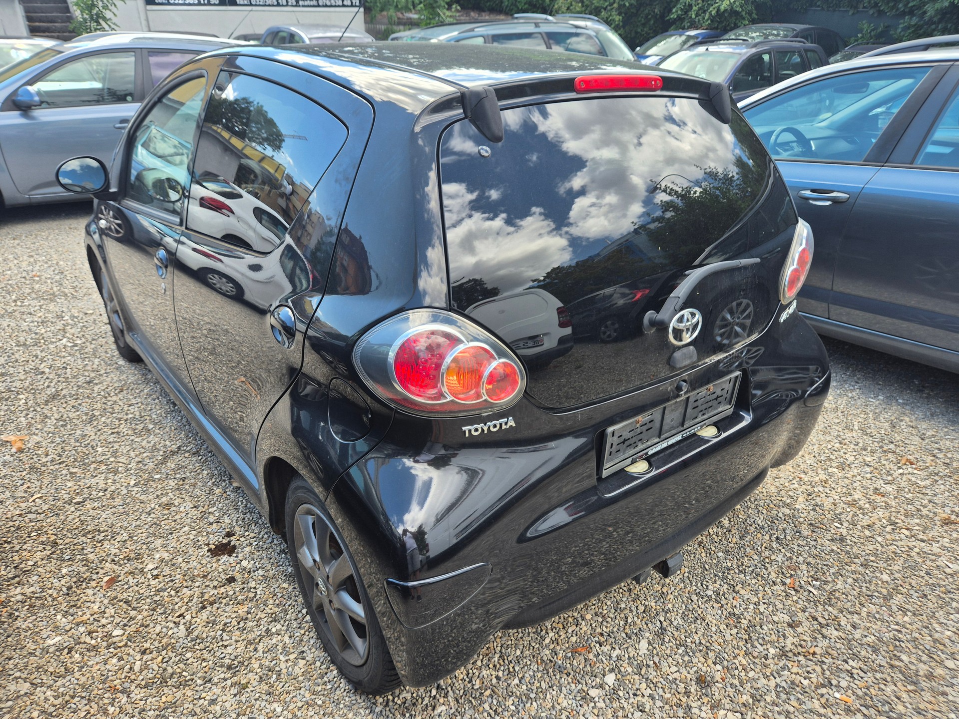 TOYOTA Aygo 1.0 Linea Terra-image-5
