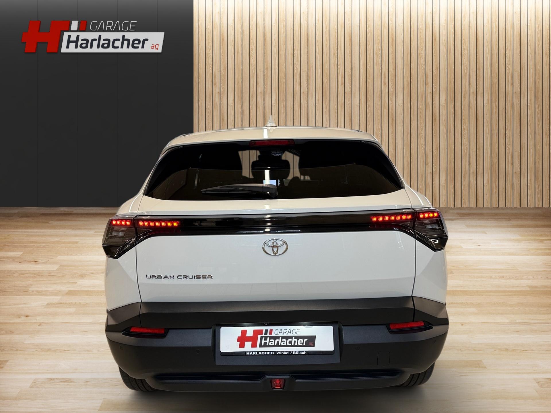 TOYOTA Urban Cruiser 61 kWh Premium-image-5