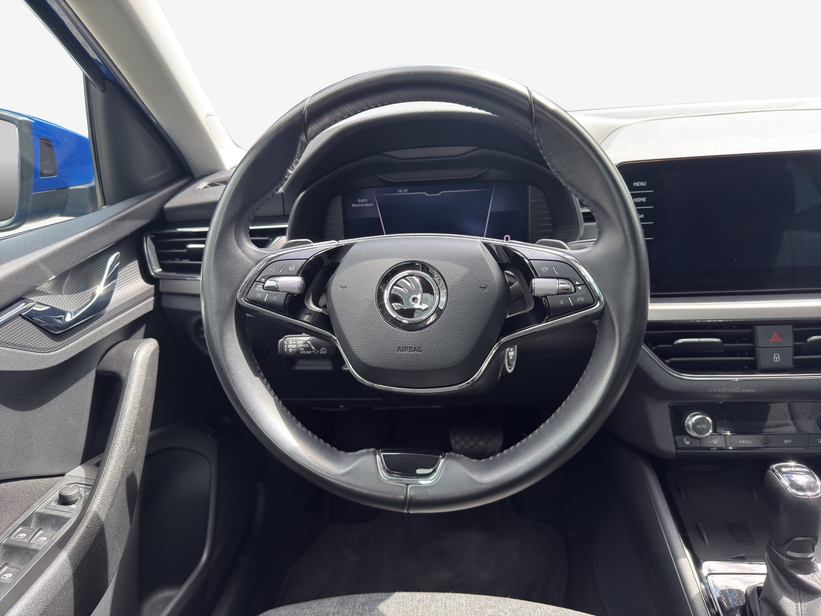 SKODA Scala 1.5 TSI ACT Ambition DSG-image-9
