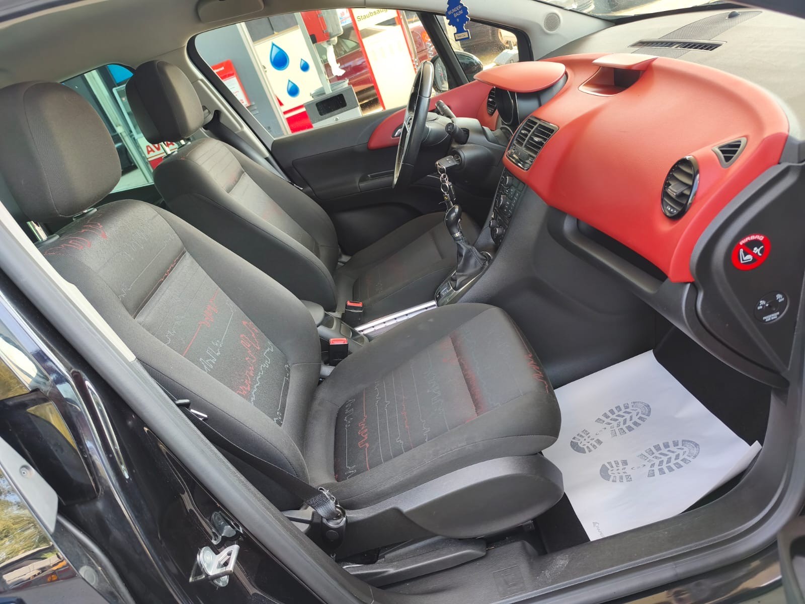 OPEL Meriva 1.4 Turbo Cosmo-image-15