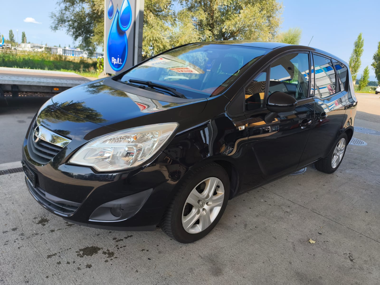 OPEL Meriva 1.4 Turbo Cosmo-image-1