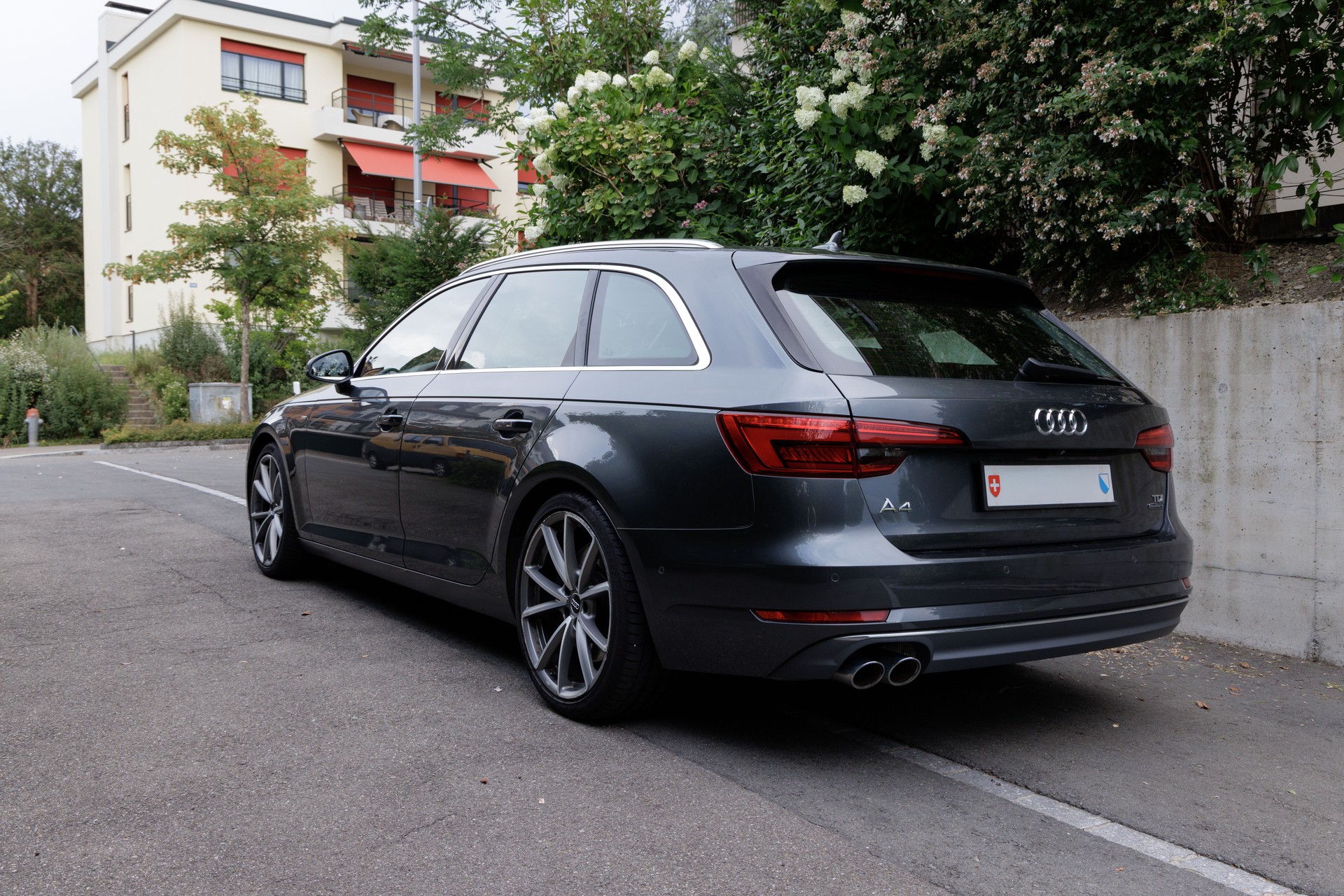 AUDI A4 3.0 V6 TDI 272 Sport quattro T-Tronic-image-2