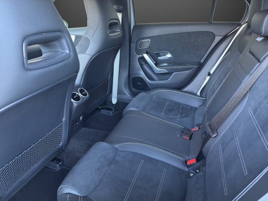 MERCEDES-BENZ A 250 e 8G-DCT-image-6