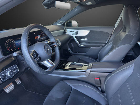 MERCEDES-BENZ A 250 e 8G-DCT-image-5