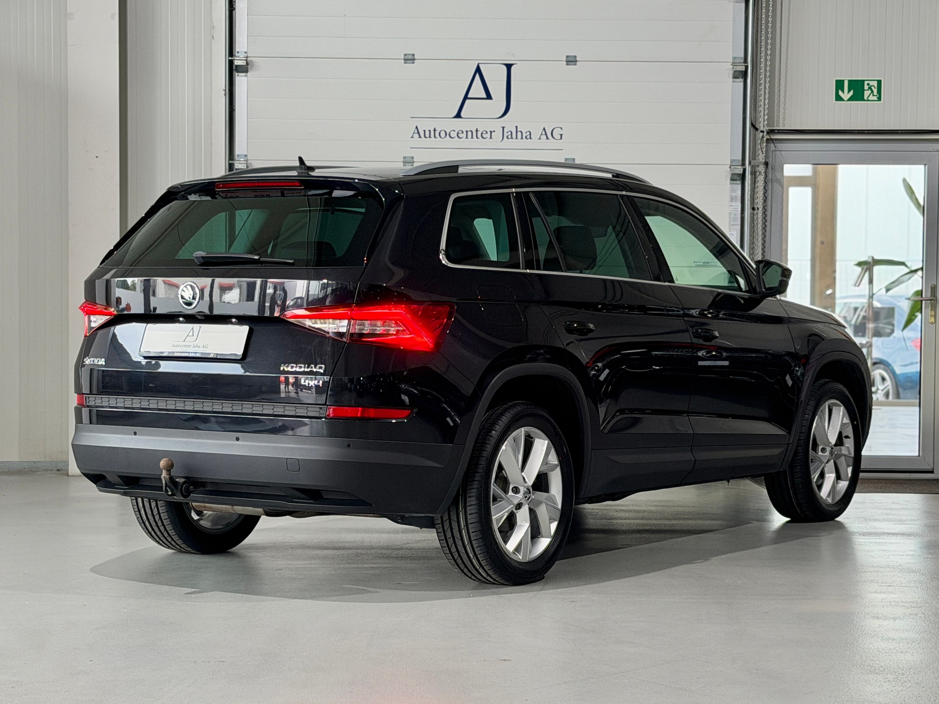 SKODA Kodiaq 2.0 TDI CR Style 4x4 DSG (CH) AHK 2.5T-image-5