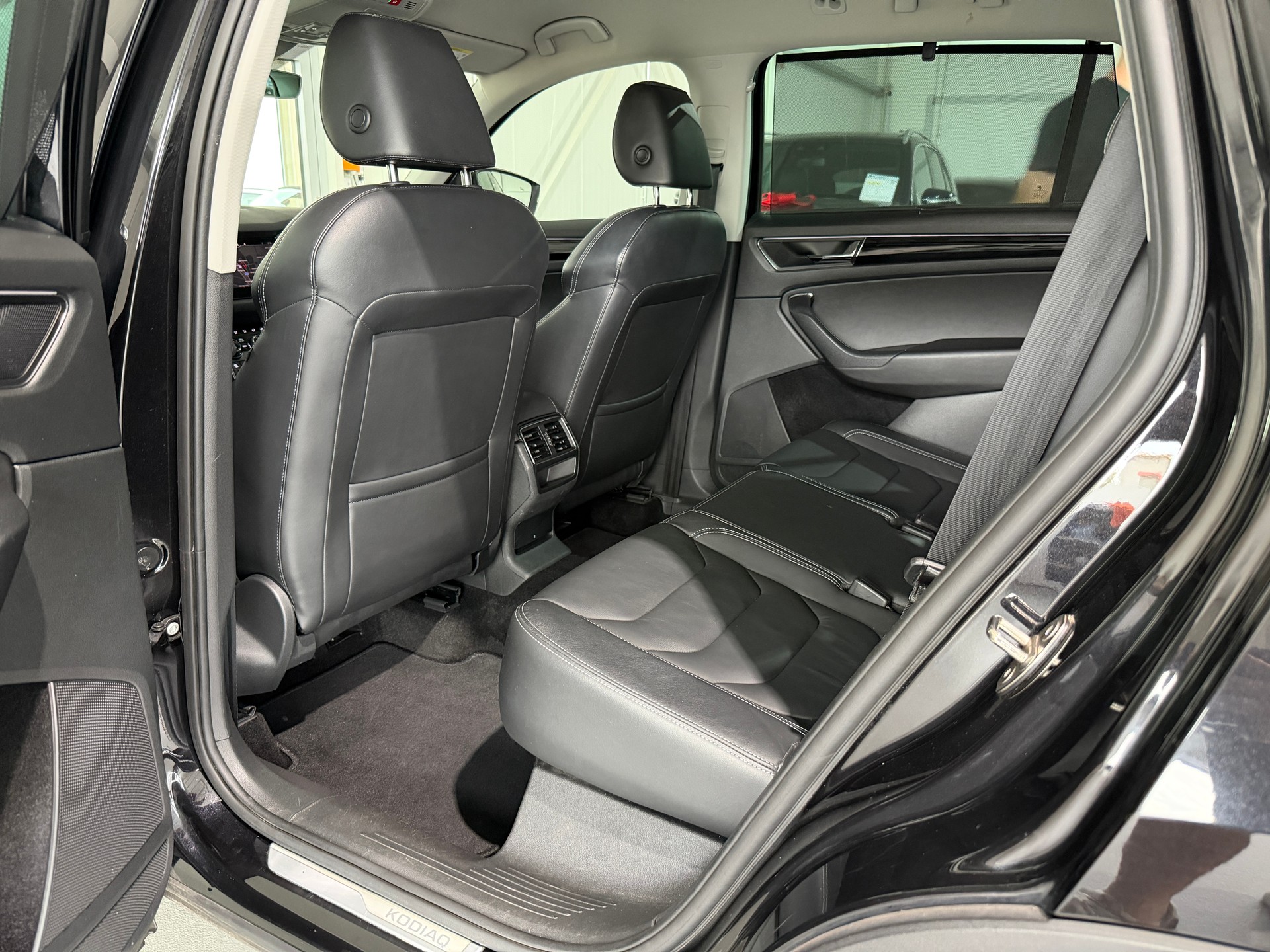 SKODA Kodiaq 2.0 TDI CR Style 4x4 DSG (CH) AHK 2.5T-image-12