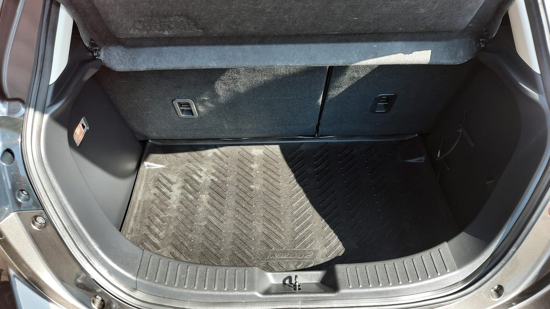 MAZDA 2 1.5i 16V Skyactiv-G Revolution-image-6