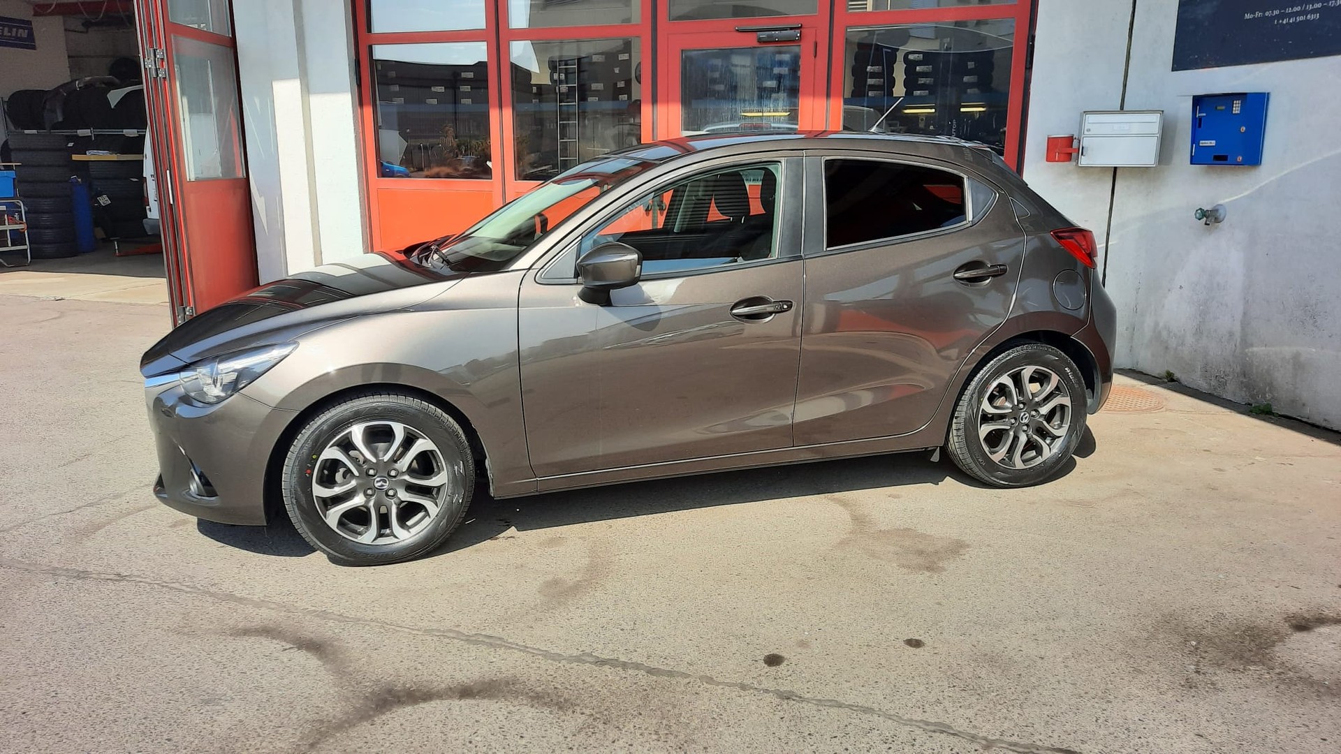 MAZDA 2 1.5i 16V Skyactiv-G Revolution-image-1