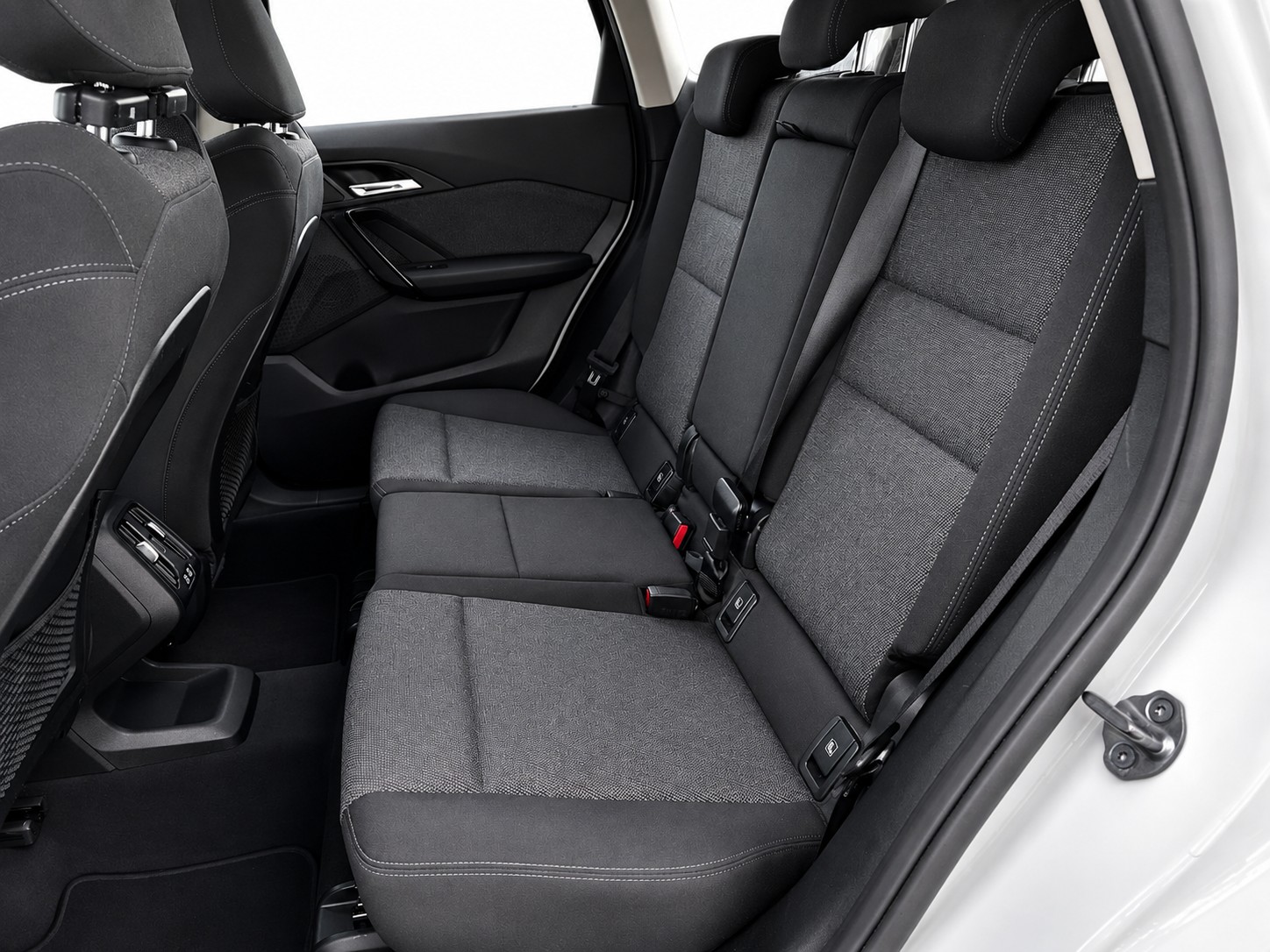 BMW X1 20d xDrive * CH FAHRZEUG *-image-10
