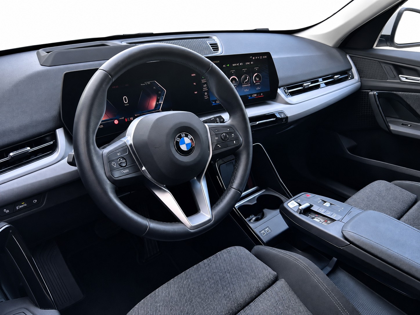 BMW X1 20d xDrive * CH FAHRZEUG *-image-13