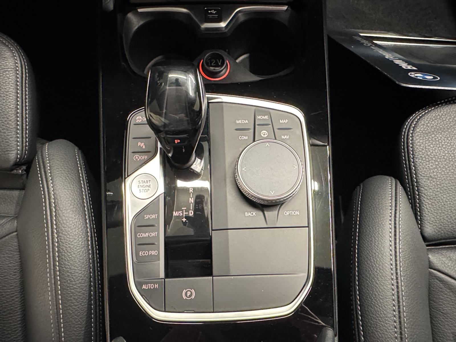 BMW 120d xDrive-image-18