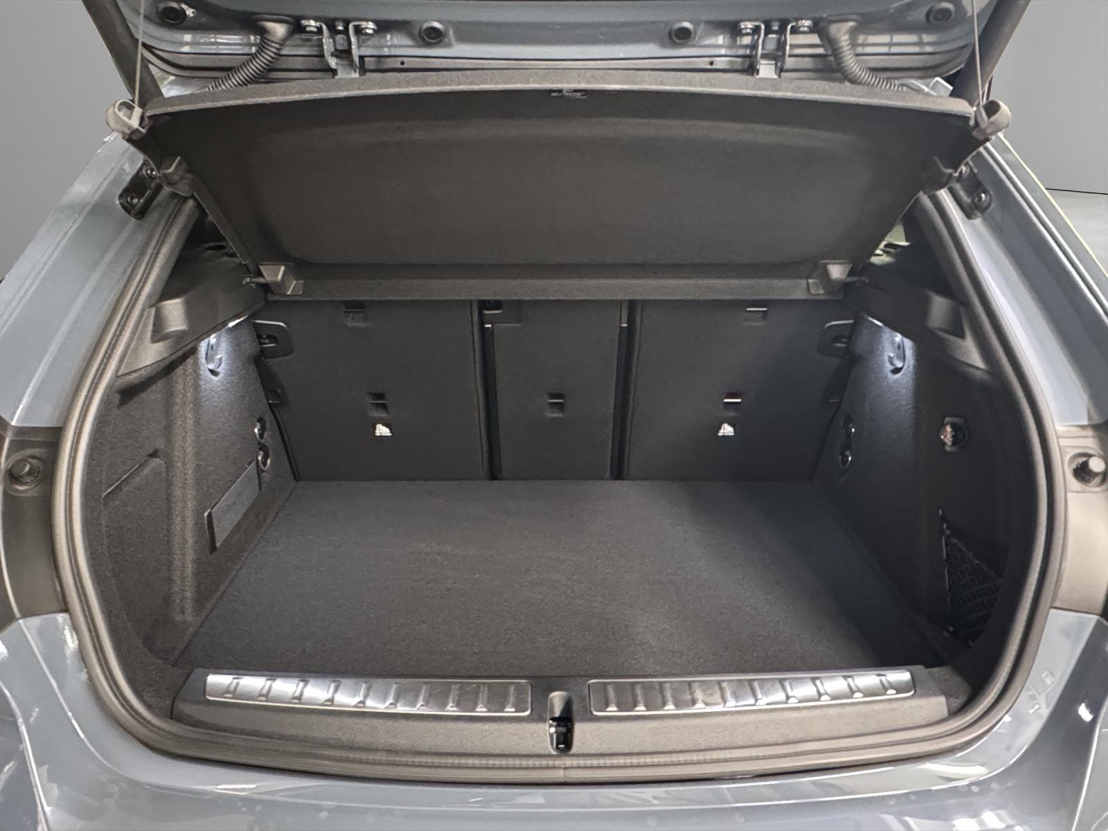 BMW 120d xDrive-image-7