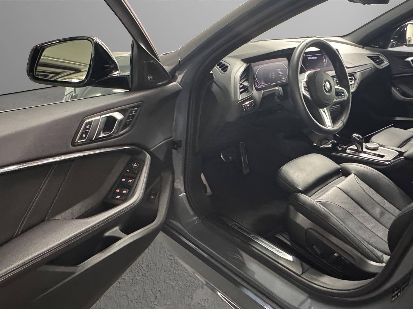 BMW 120d xDrive-image-9